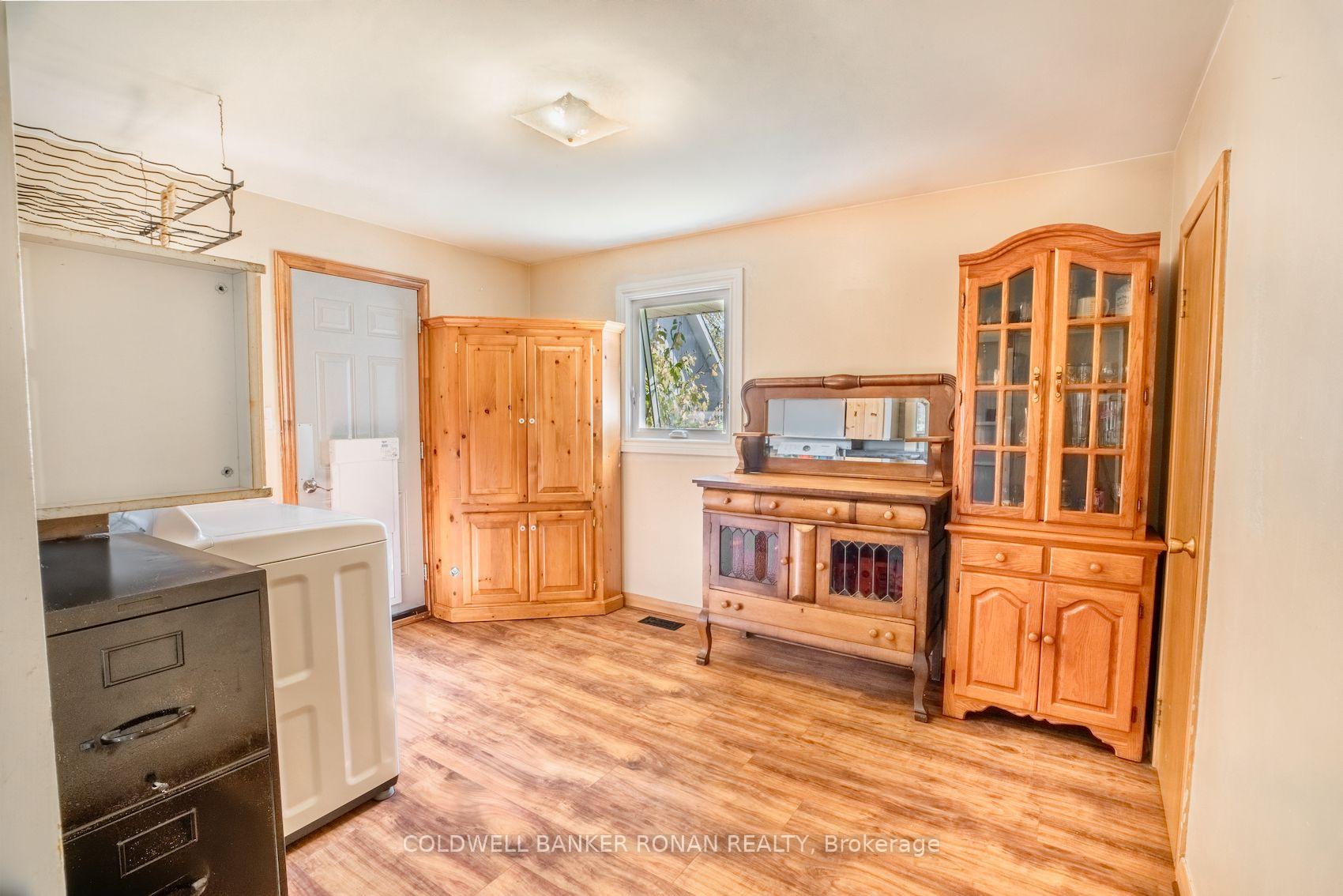 Photo 4 of 1 Colbeck Crescent, New Tecumseth, Alliston — HOMEH