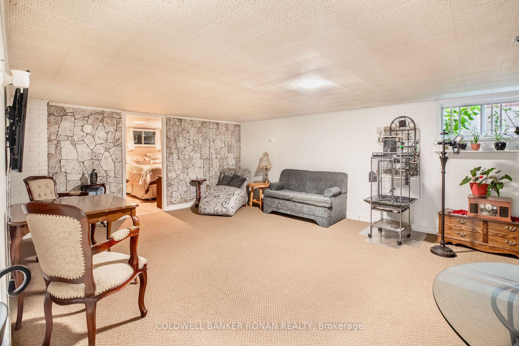 Photo 16 of 1 Colbeck Crescent, New Tecumseth, Alliston — HOMEH