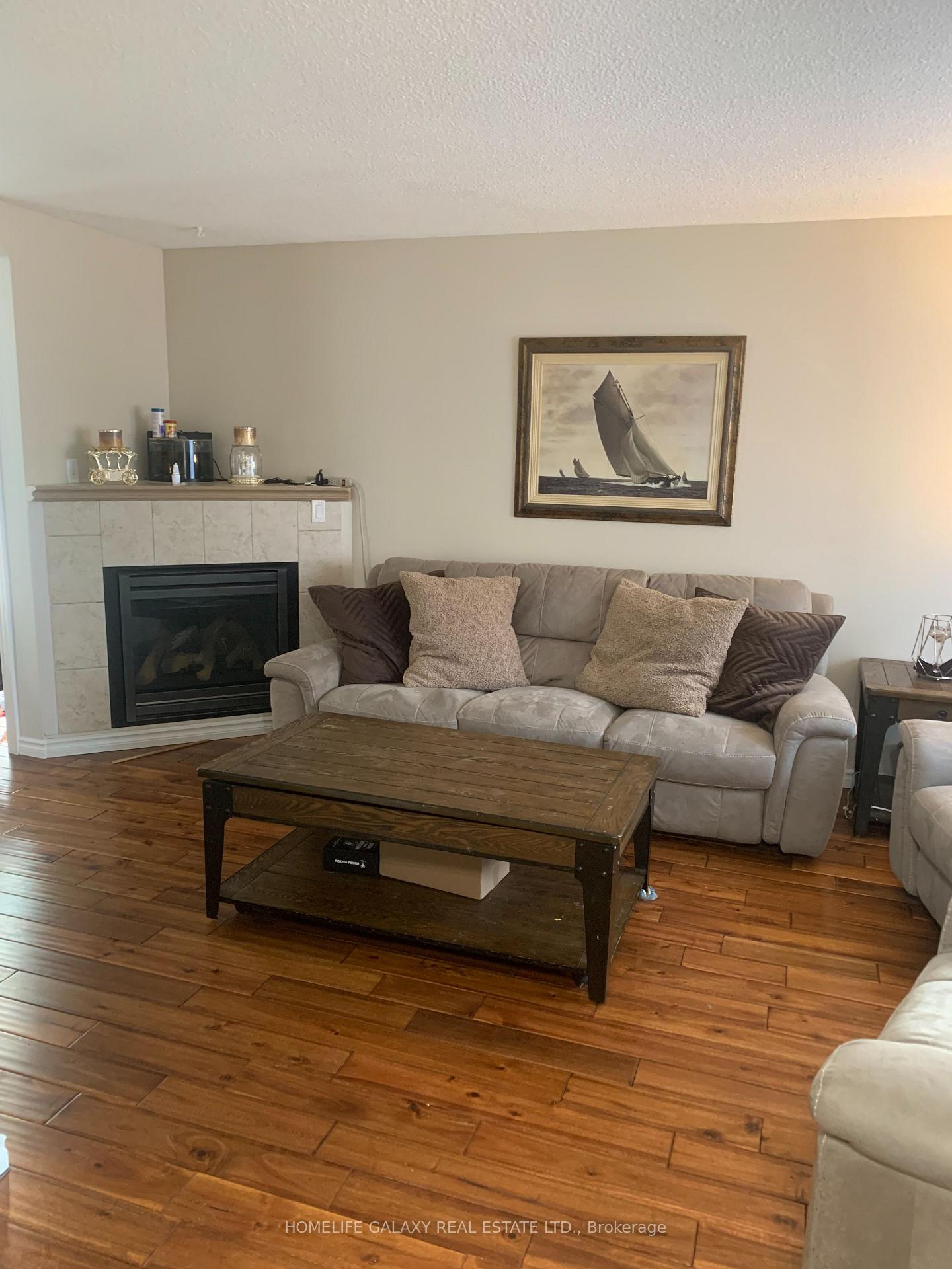 Photo 9 of 1418 Fieldlight Boulevard, Pickering, Liverpool — HOMEH