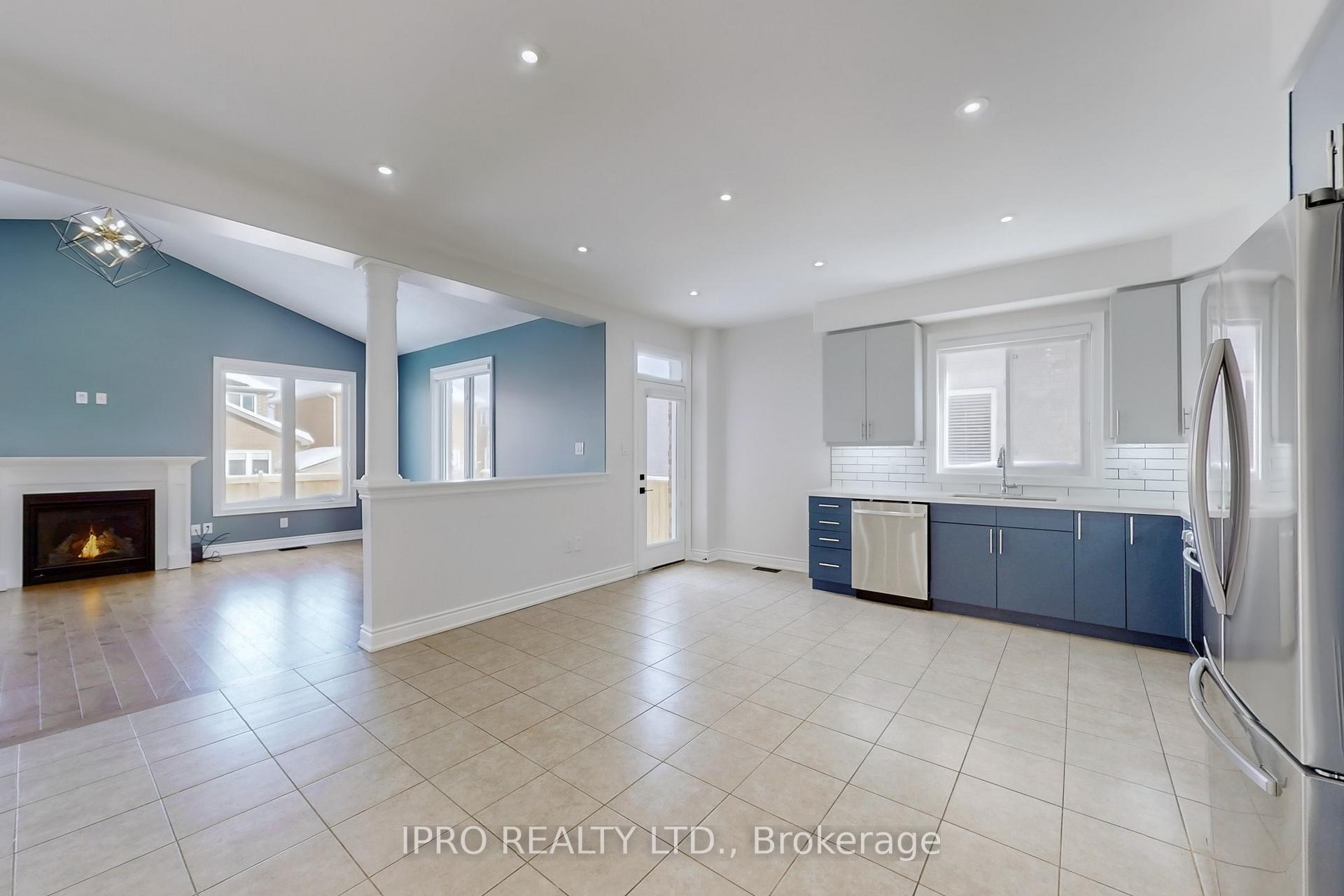 Photo 5 of 104 Nathan Crescent, Barrie, Painswick South — HOMEH