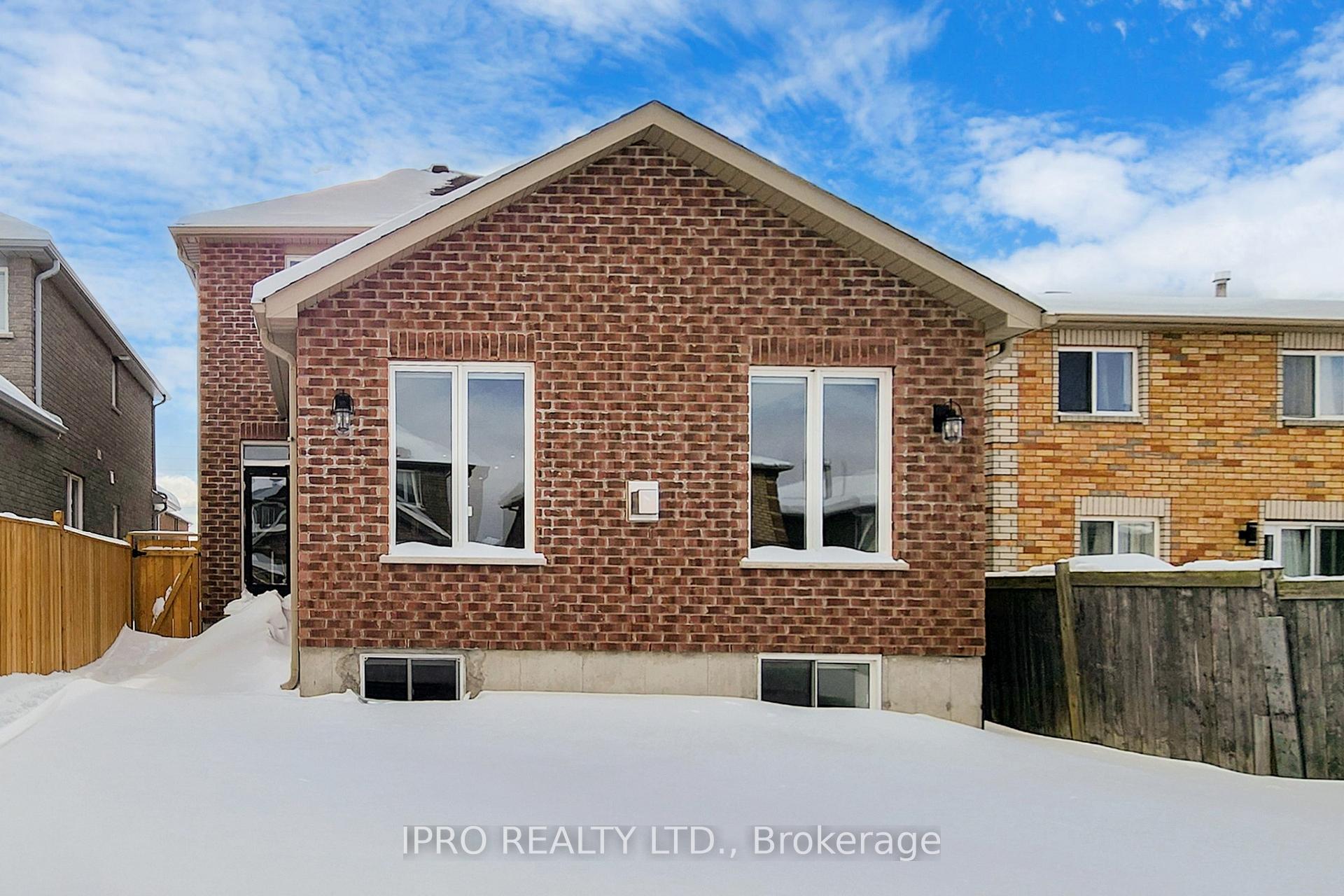 Photo 43 of 104 Nathan Crescent, Barrie, Painswick South — HOMEH