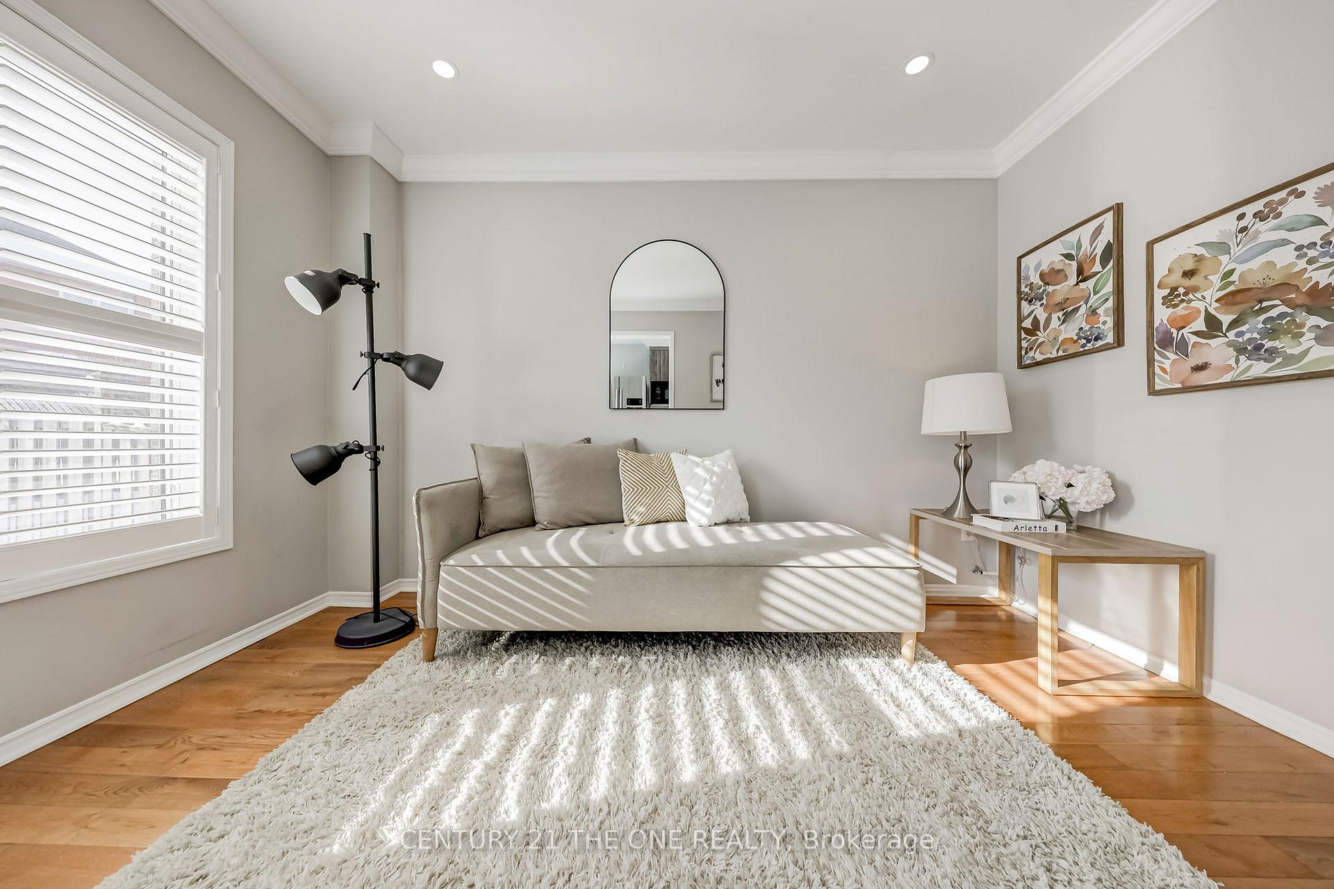 Photo 7 of 21 Apollo Road, Markham, Middlefield — HOMEH