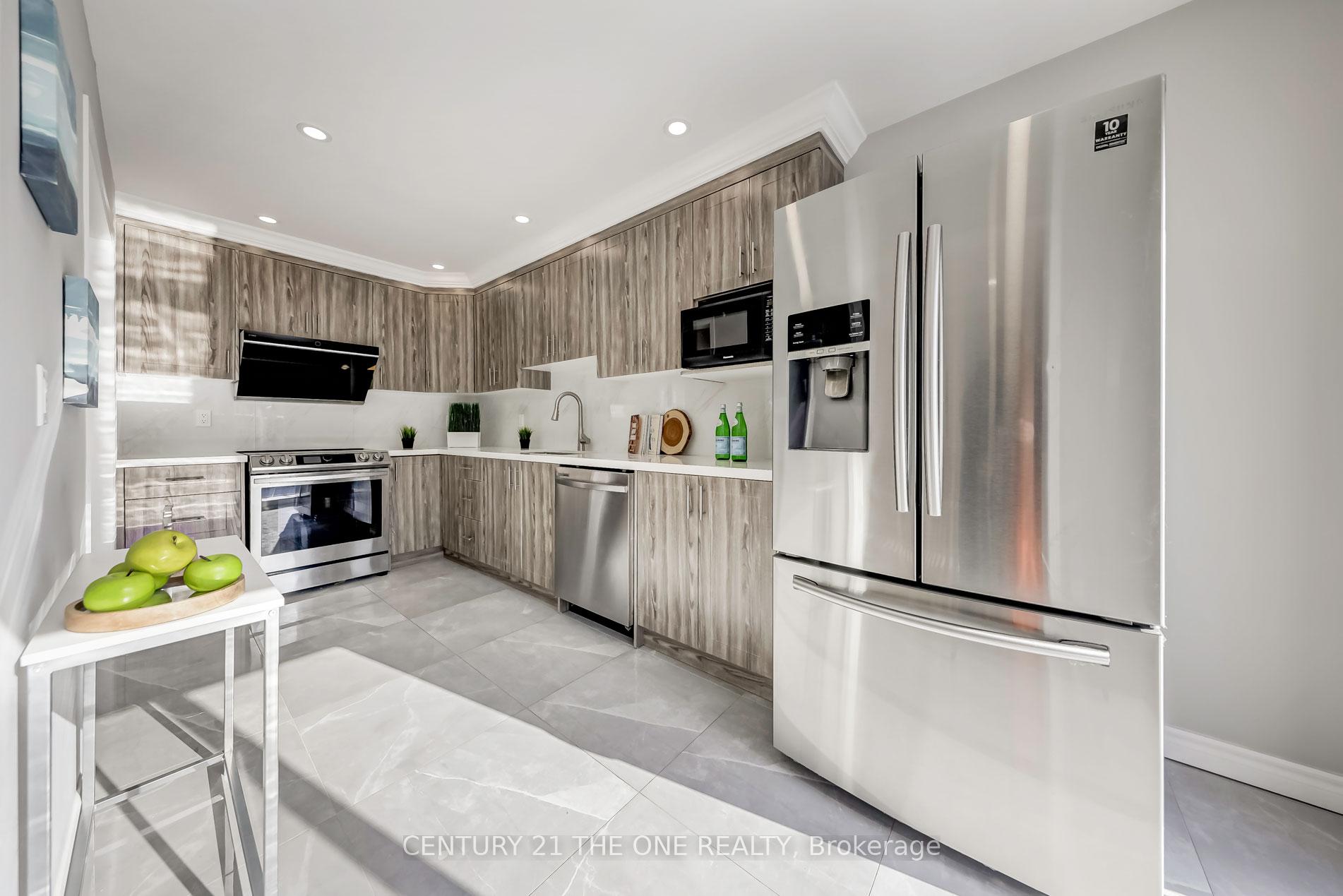 Photo 9 of 21 Apollo Road, Markham, Middlefield — HOMEH