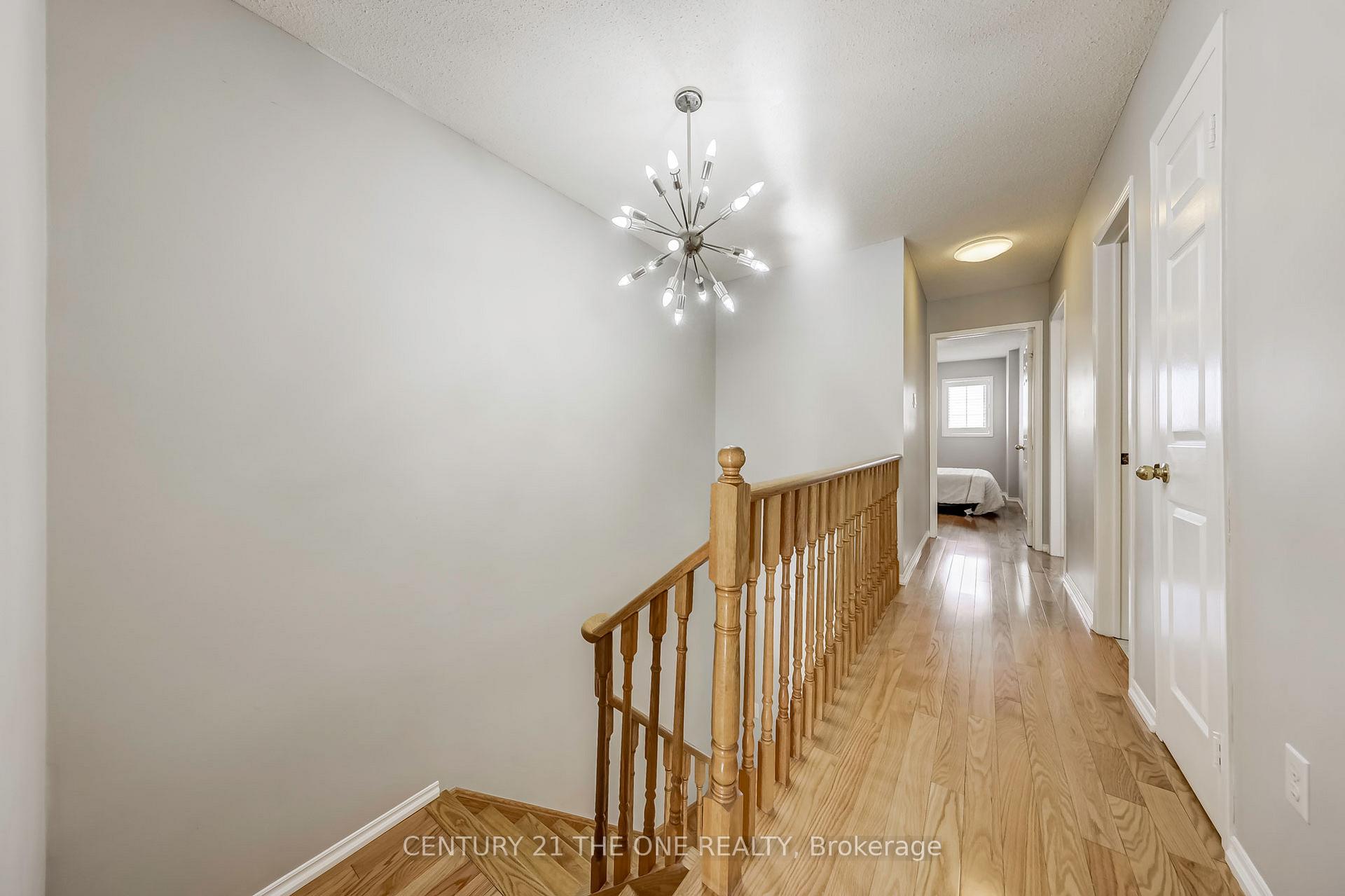 Photo 13 of 21 Apollo Road, Markham, Middlefield — HOMEH