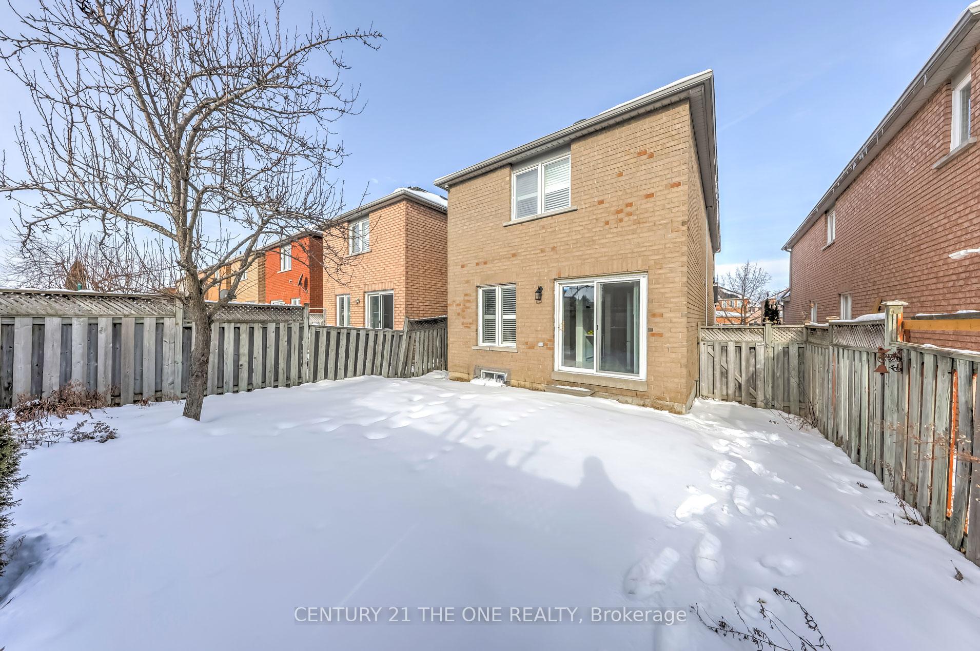Photo 19 of 21 Apollo Road, Markham, Middlefield — HOMEH