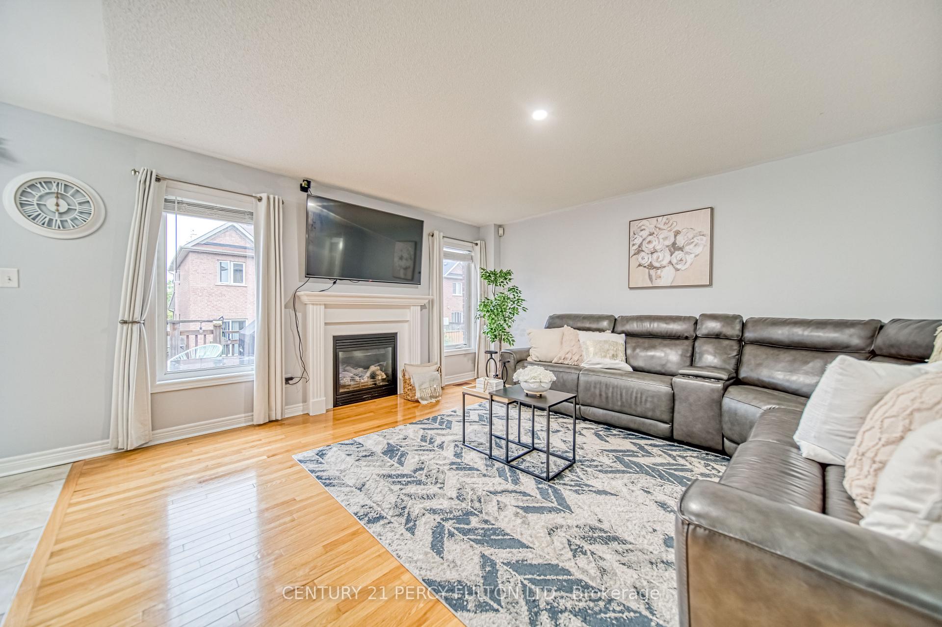 Photo 19 of 11 Gillett Drive, Ajax, Northeast Ajax — HOMEH