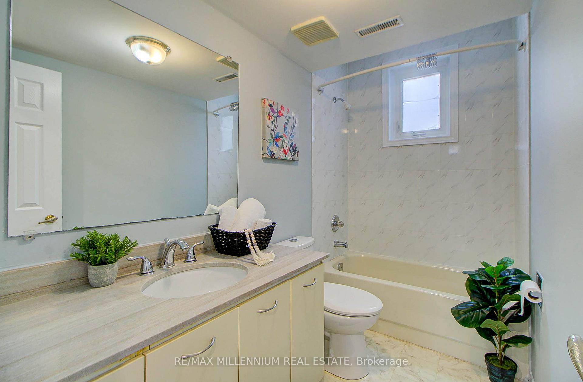 Photo 8 of 64 Fenwick Avenue, Clarington, Bowmanville — HOMEH