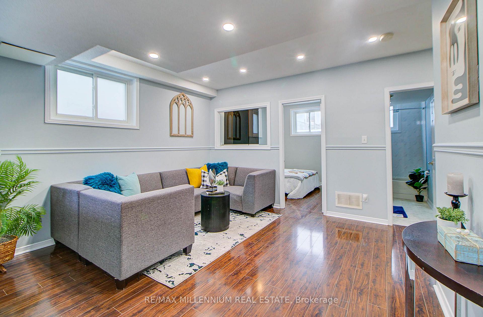 Photo 10 of 64 Fenwick Avenue, Clarington, Bowmanville — HOMEH