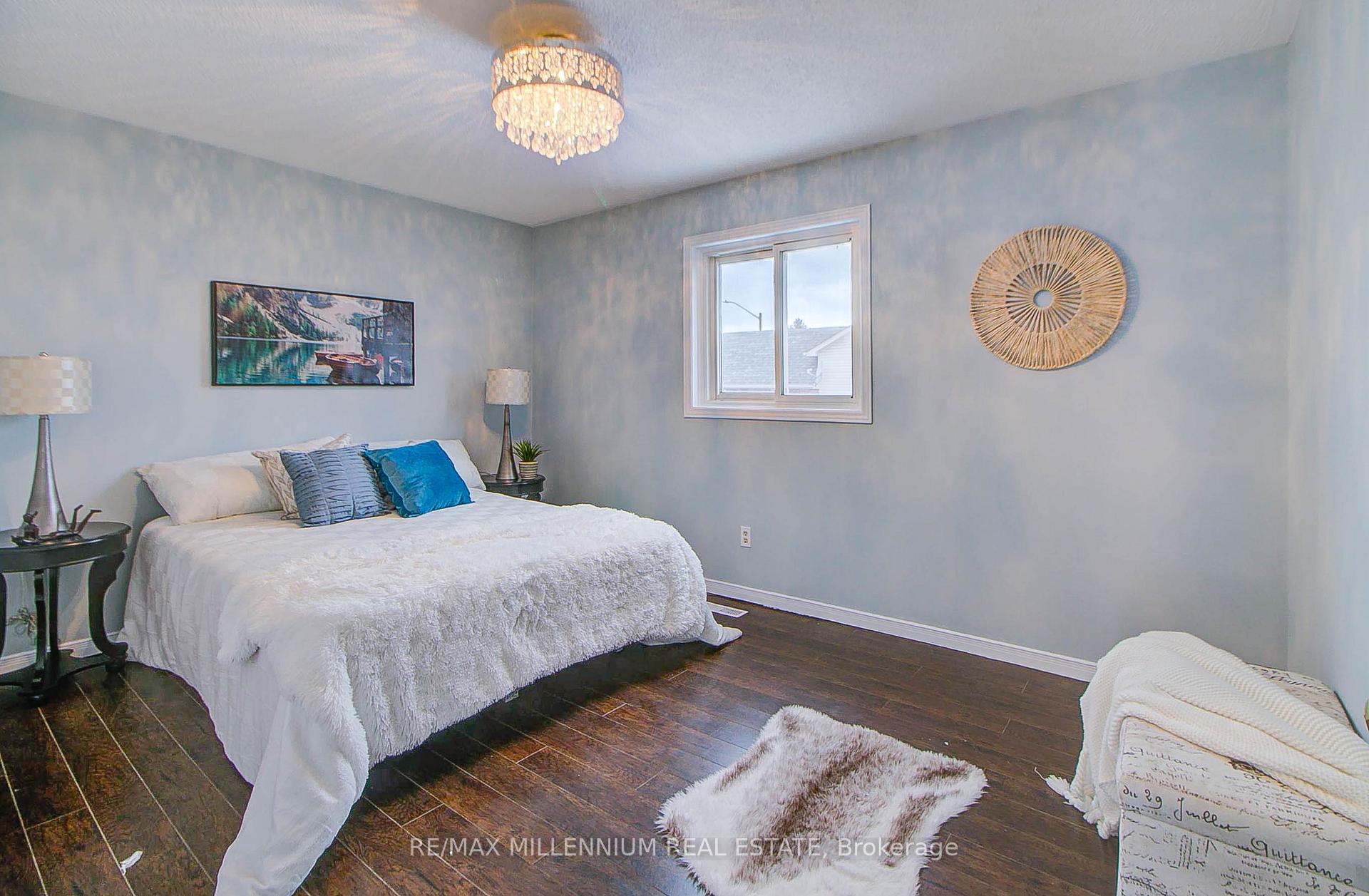 Photo 23 of 64 Fenwick Avenue, Clarington, Bowmanville — HOMEH
