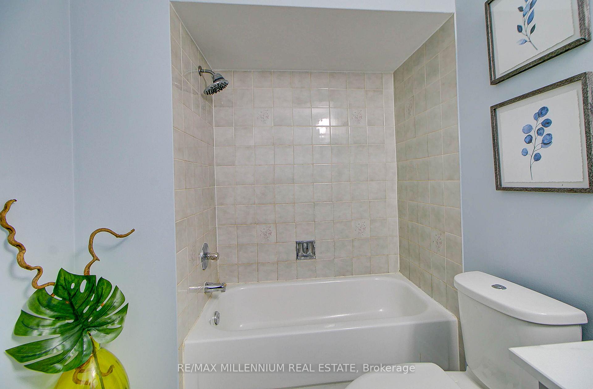 Photo 32 of 64 Fenwick Avenue, Clarington, Bowmanville — HOMEH