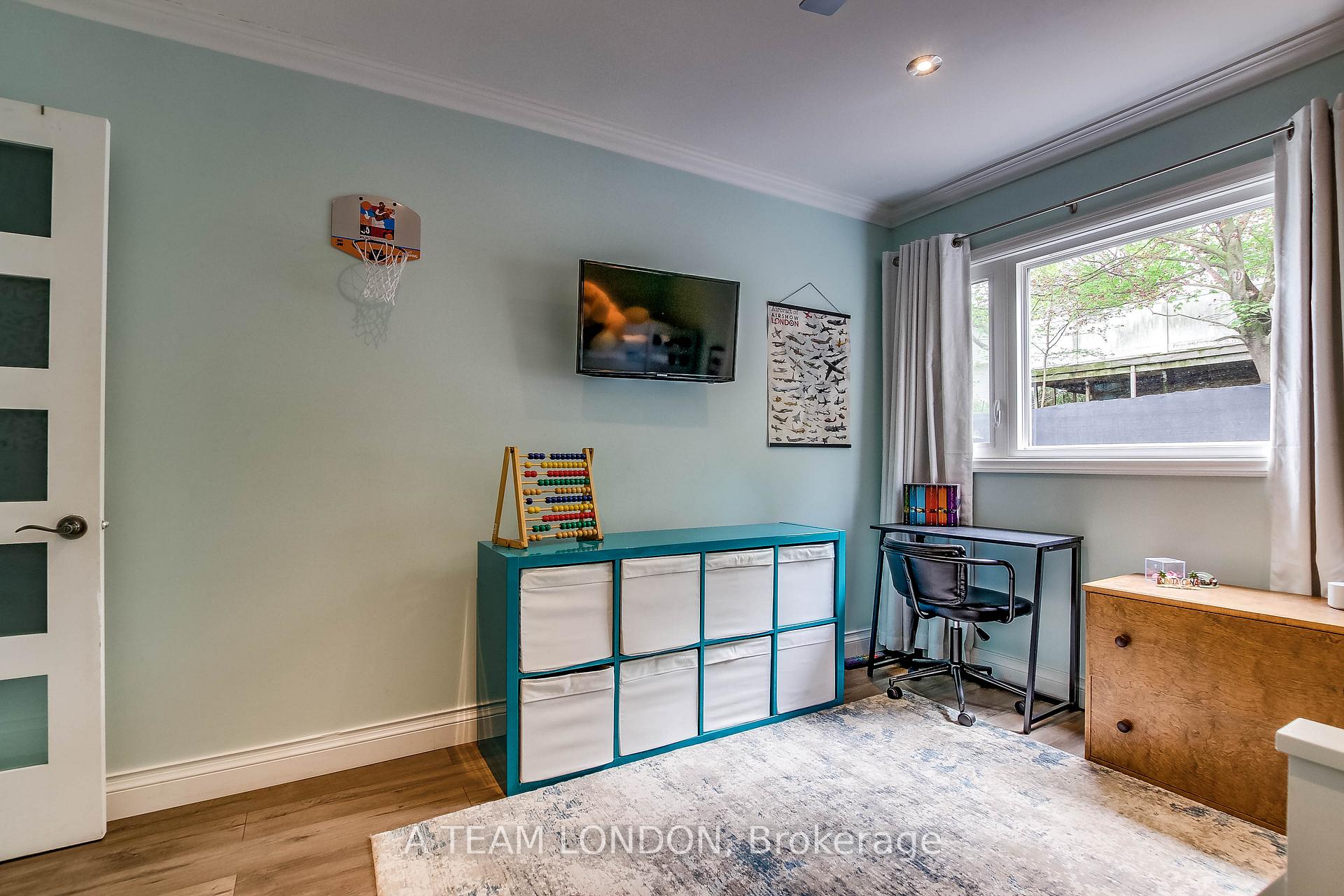 Photo 18 of 79 Yardley Wood Road, London, North F — HOMEH