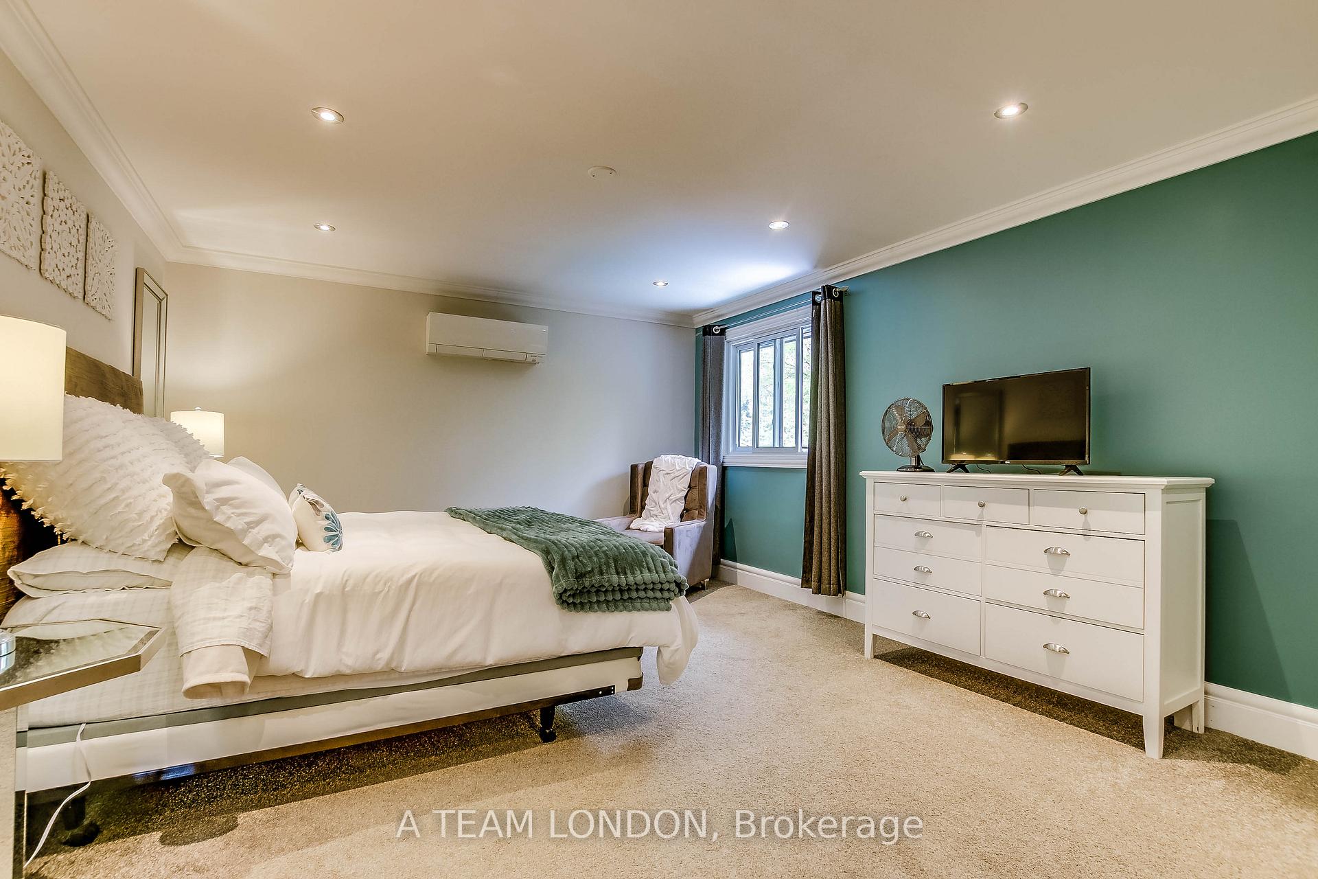 Photo 15 of 79 Yardley Wood Road, London, North F — HOMEH