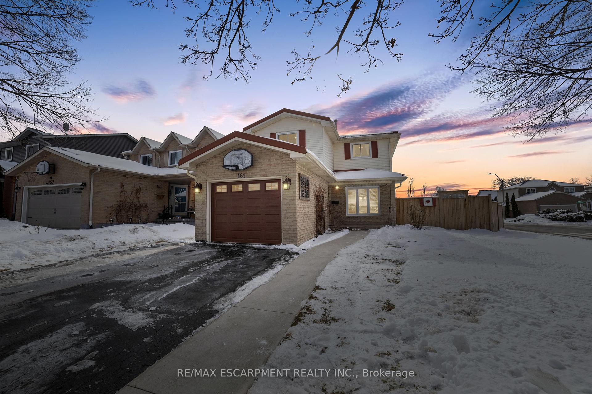 Photo 1 of 161 Twin Crescent, Hamilton, Butler — HOMEH