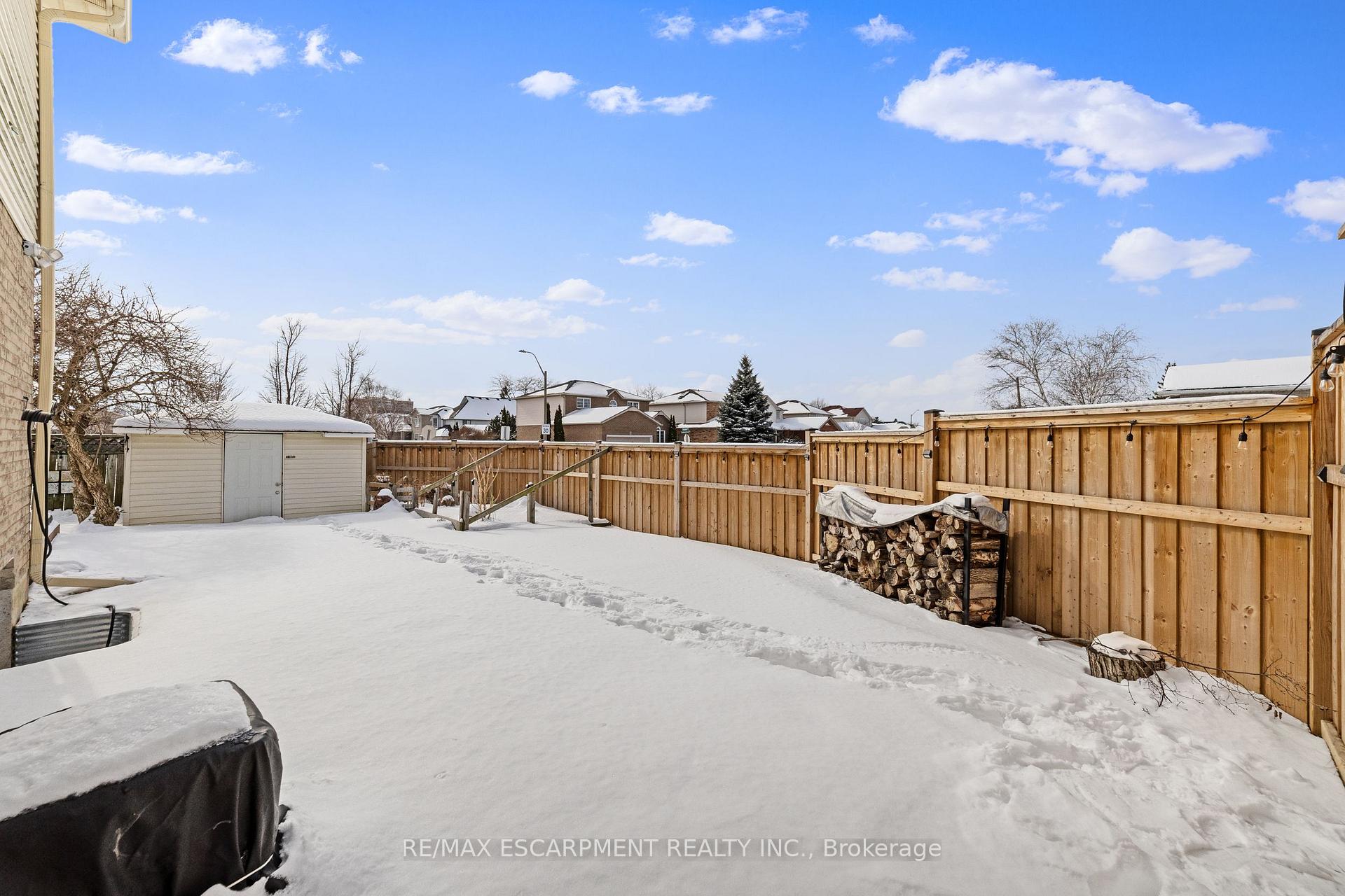 Photo 46 of 161 Twin Crescent, Hamilton, Butler — HOMEH