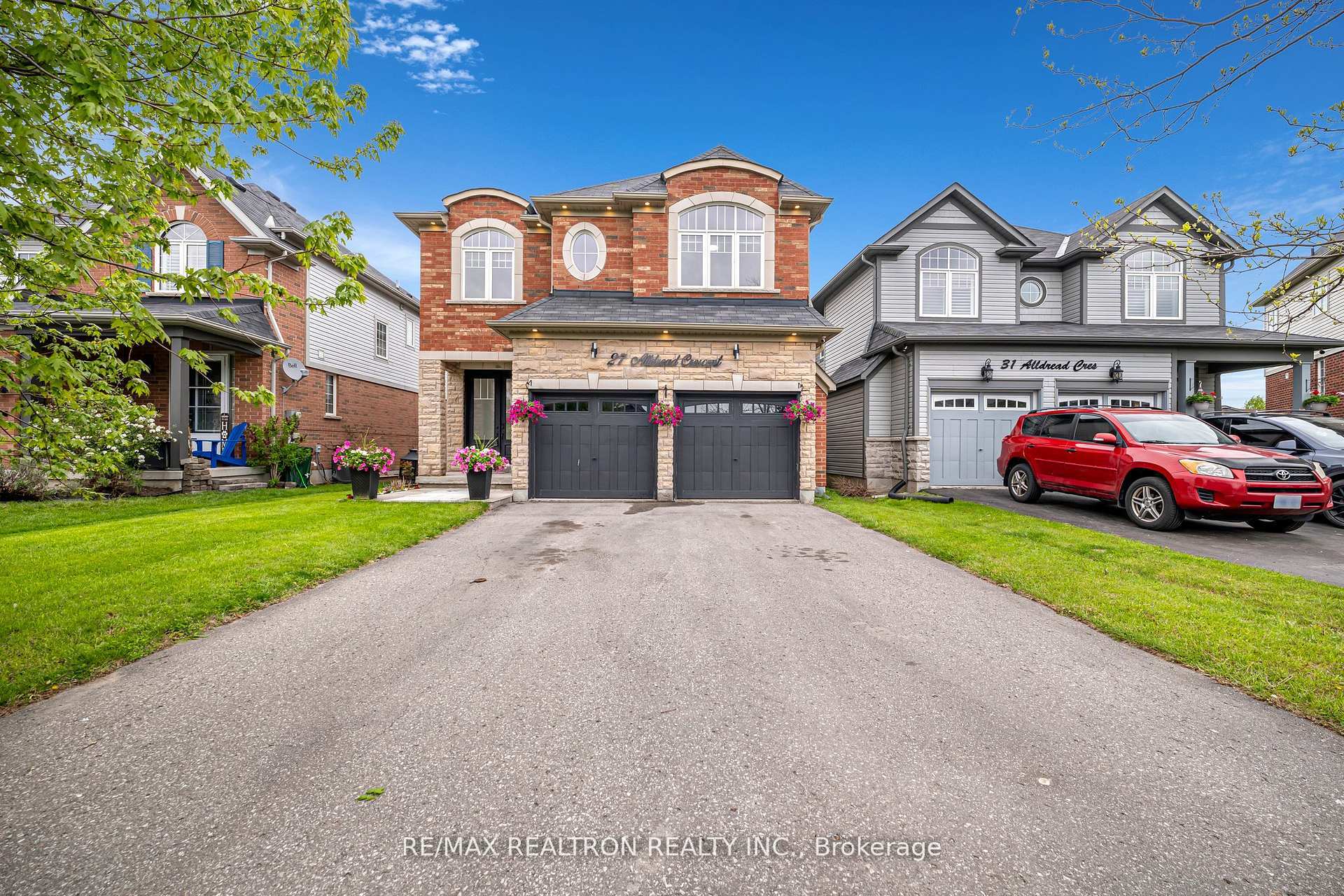 Photo 1 of 27 Alldread Crescent, Clarington, Newcastle — HOMEH