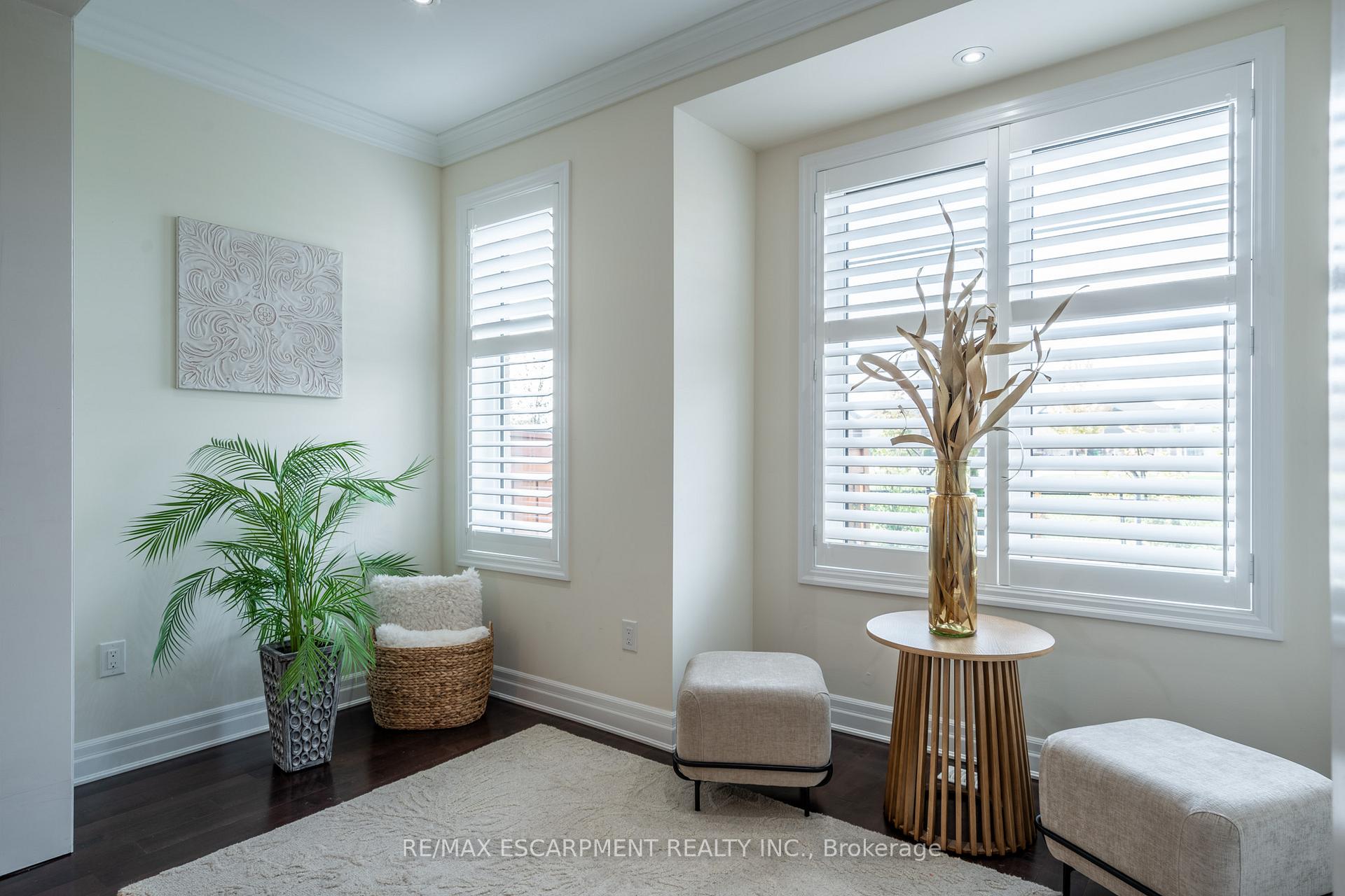 Photo 6 of 31 Forest Ridge Avenue, Hamilton, Waterdown — HOMEH