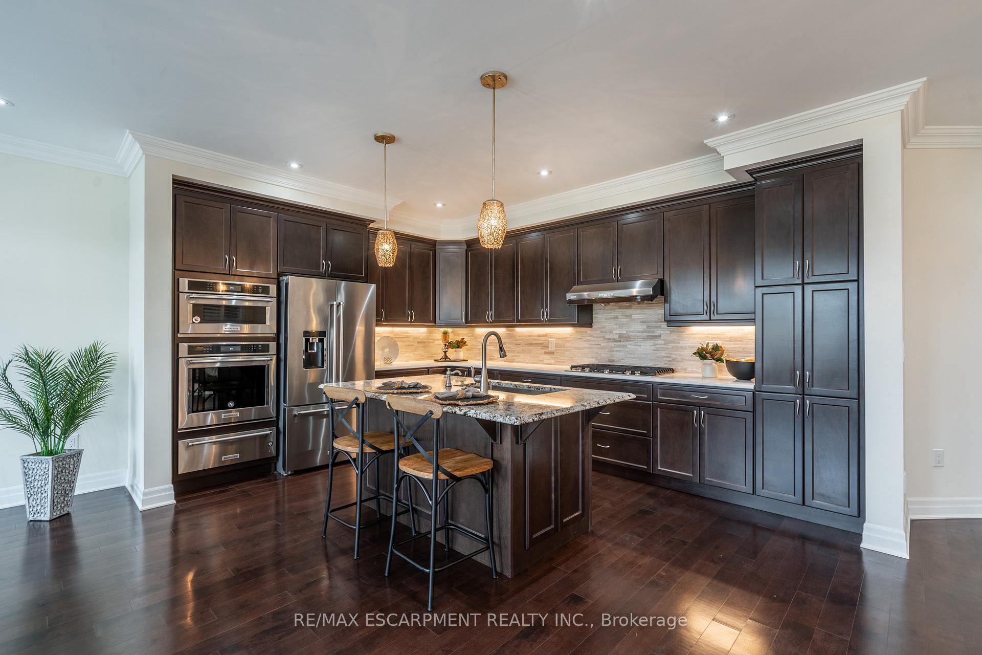Photo 18 of 31 Forest Ridge Avenue, Hamilton, Waterdown — HOMEH