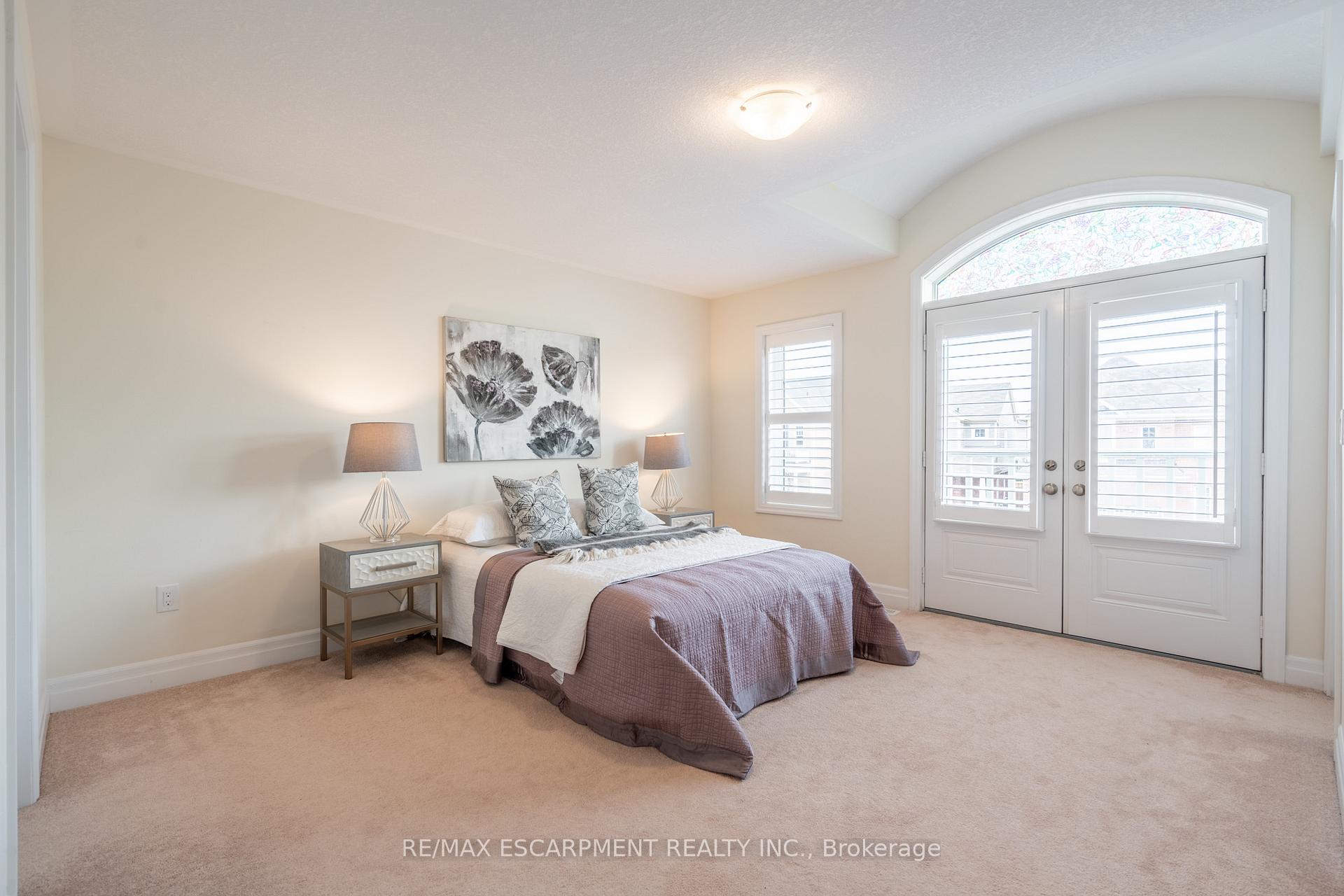 Photo 20 of 31 Forest Ridge Avenue, Hamilton, Waterdown — HOMEH