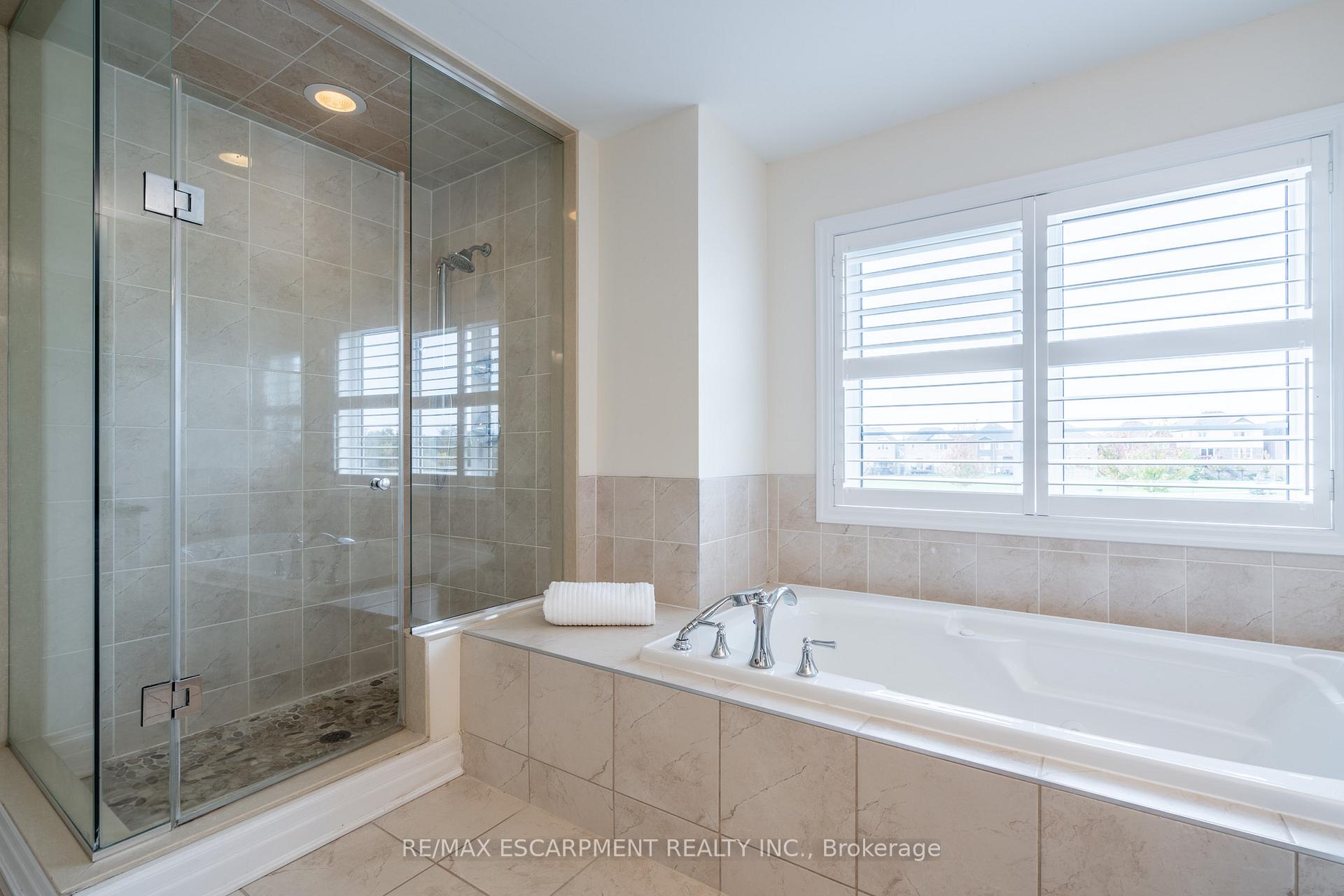 Photo 30 of 31 Forest Ridge Avenue, Hamilton, Waterdown — HOMEH