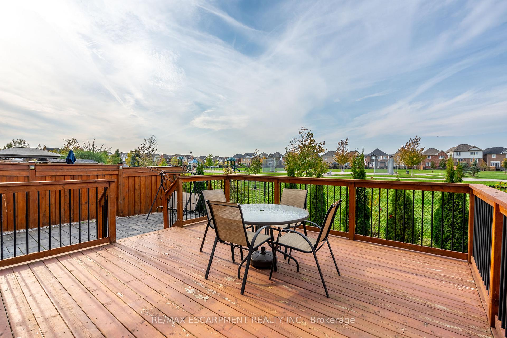 Photo 31 of 31 Forest Ridge Avenue, Hamilton, Waterdown — HOMEH