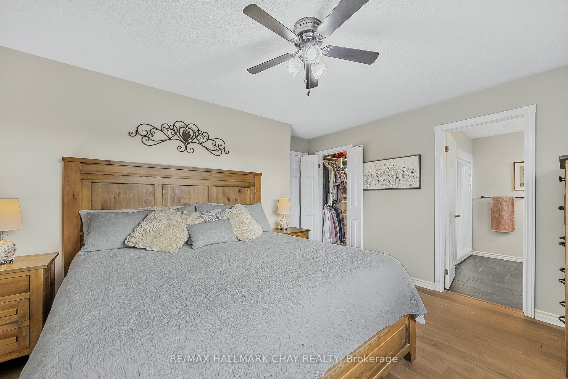 Photo 17 of 53 Logan Court, Barrie, Holly — HOMEH