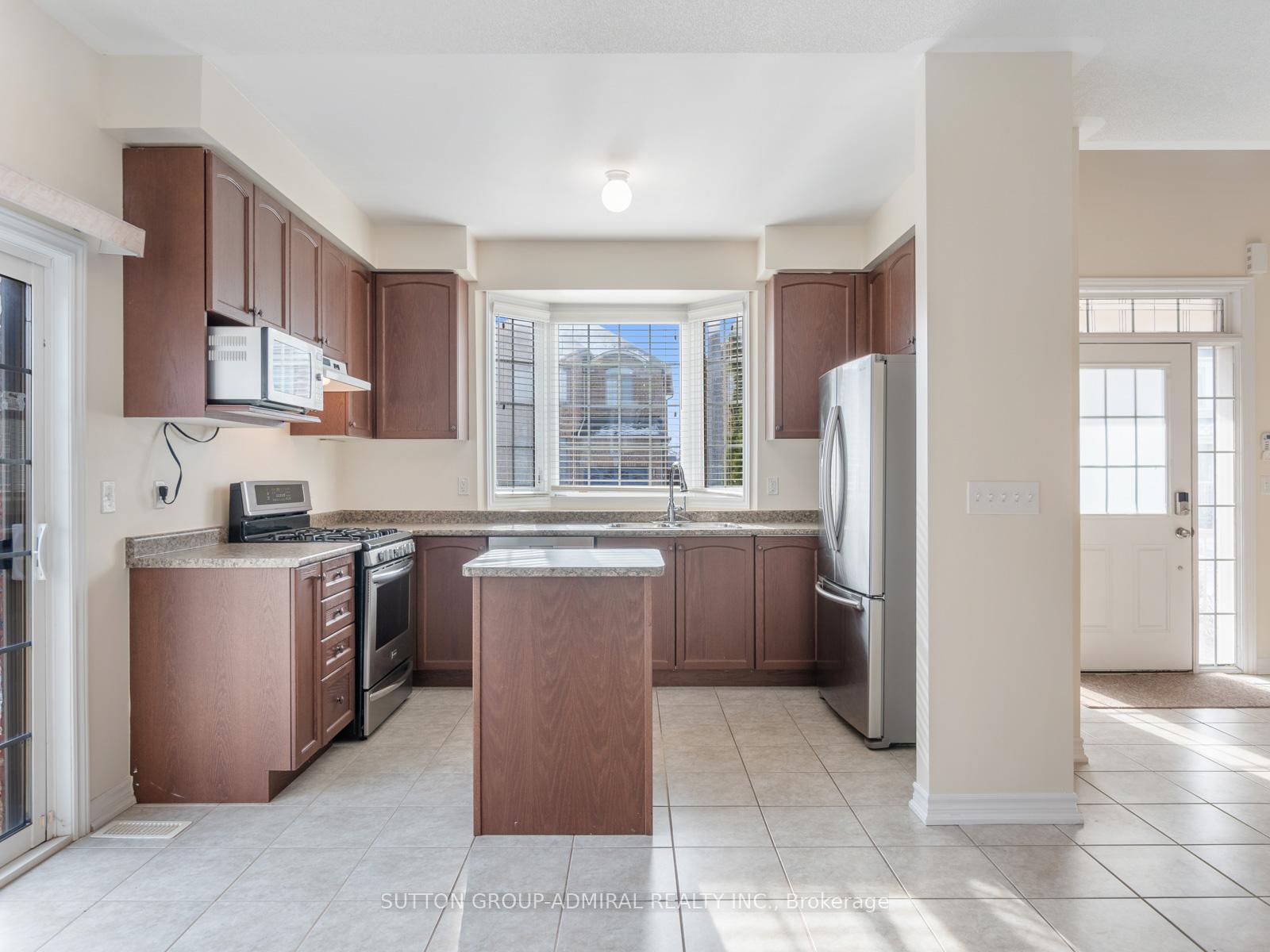 Photo 7 of 124 Evershot Crescent, Markham, Wismer — HOMEH