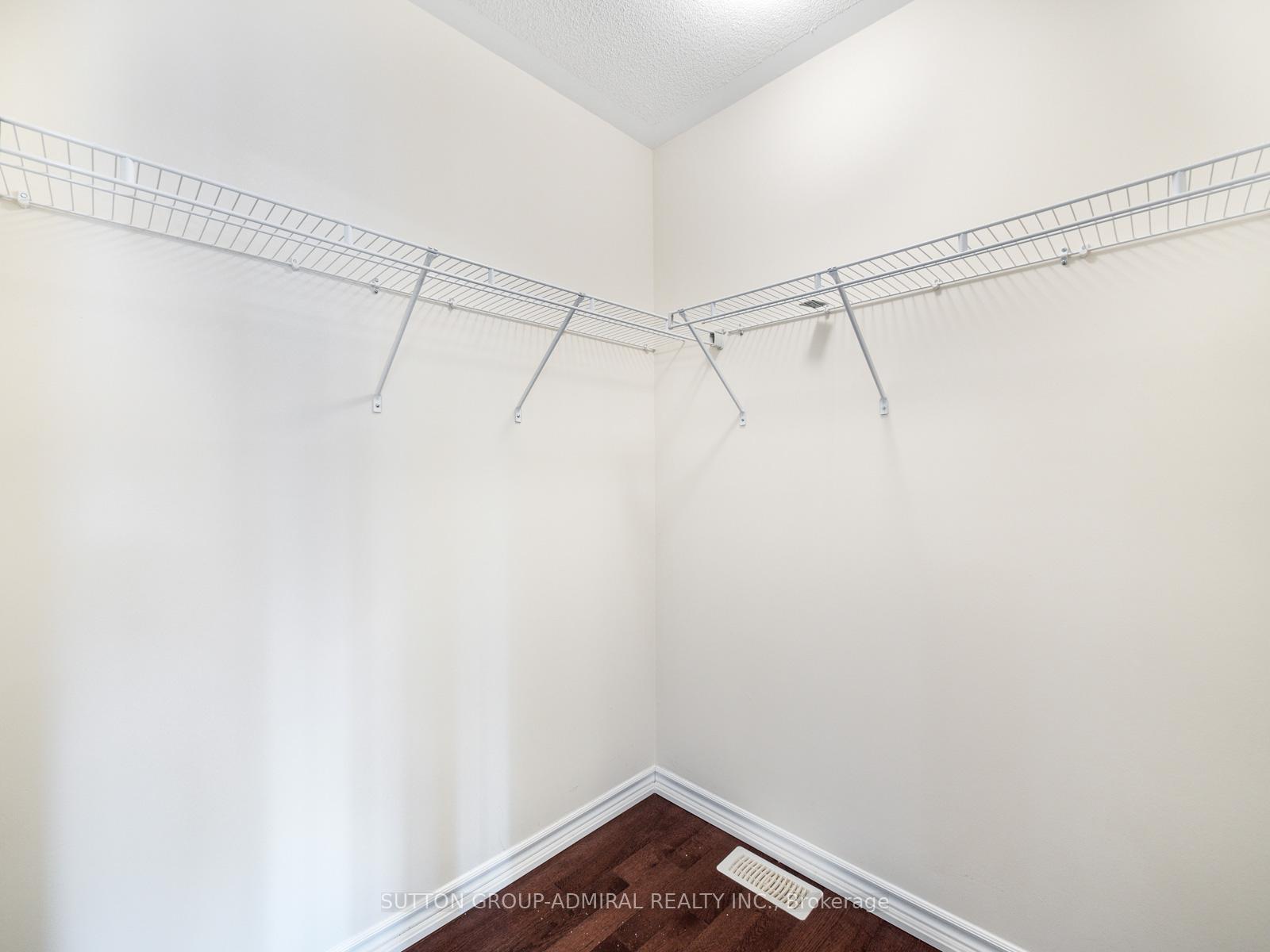 Photo 10 of 124 Evershot Crescent, Markham, Wismer — HOMEH