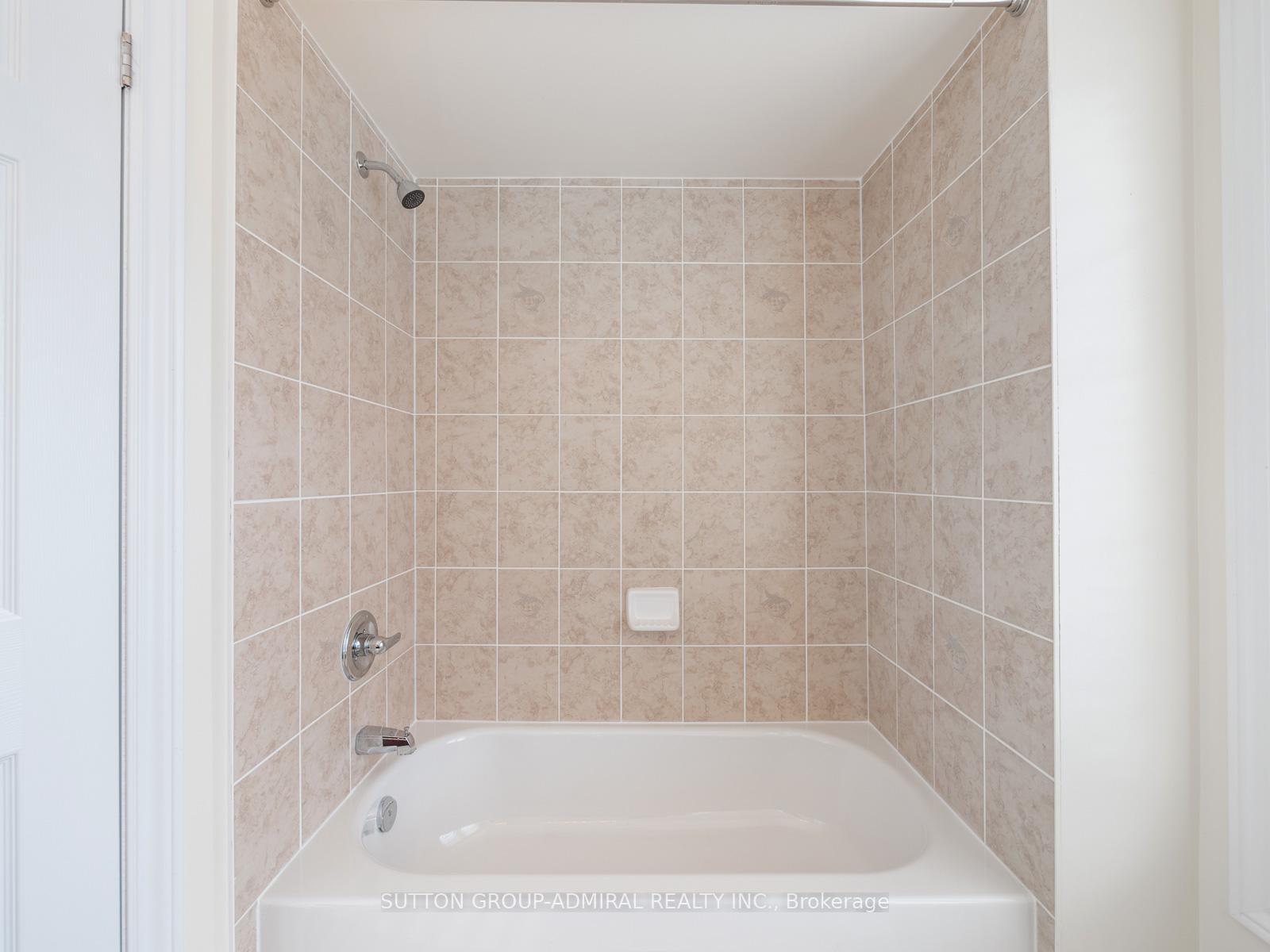 Photo 17 of 124 Evershot Crescent, Markham, Wismer — HOMEH