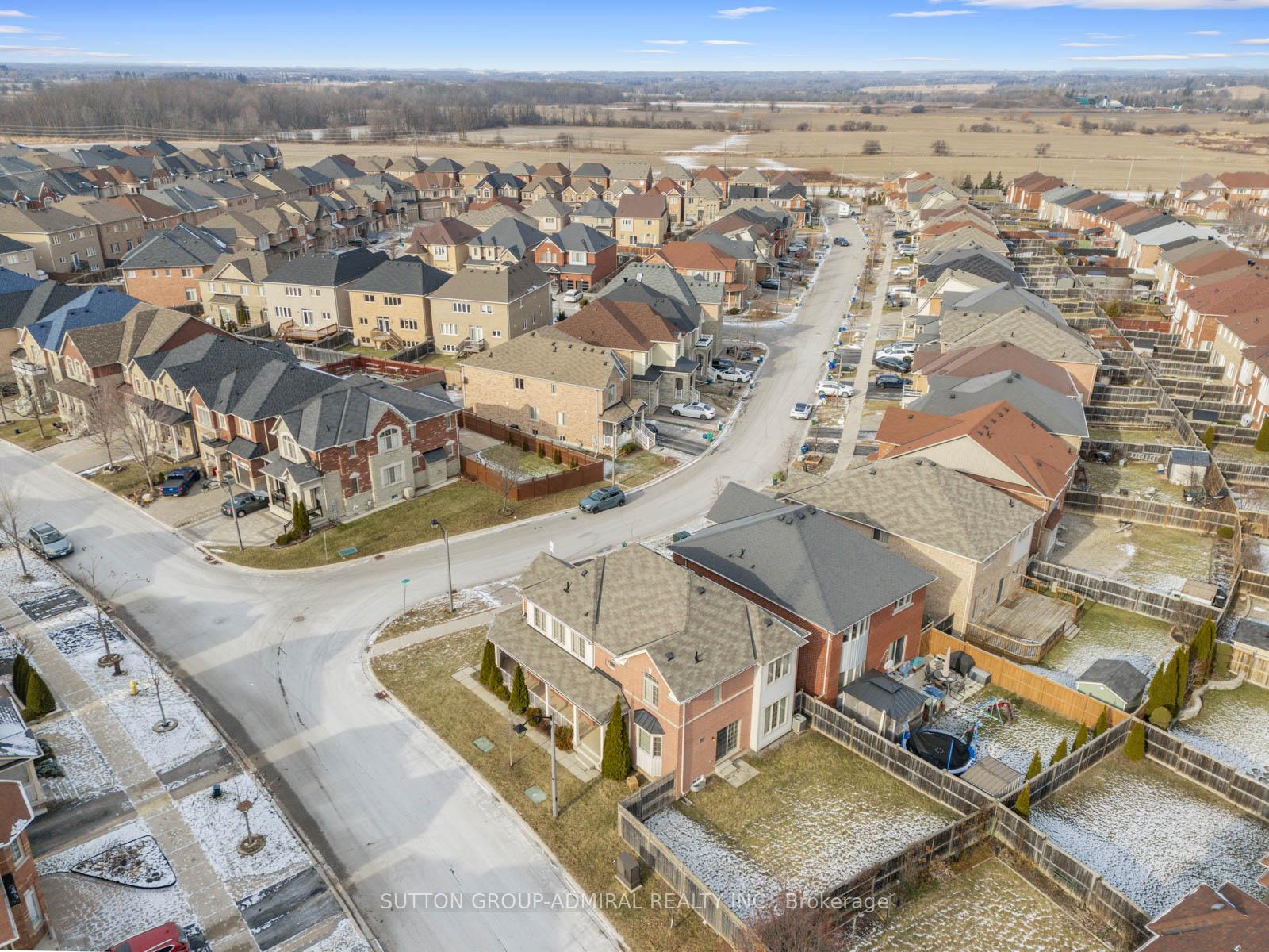 Photo 33 of 124 Evershot Crescent, Markham, Wismer — HOMEH