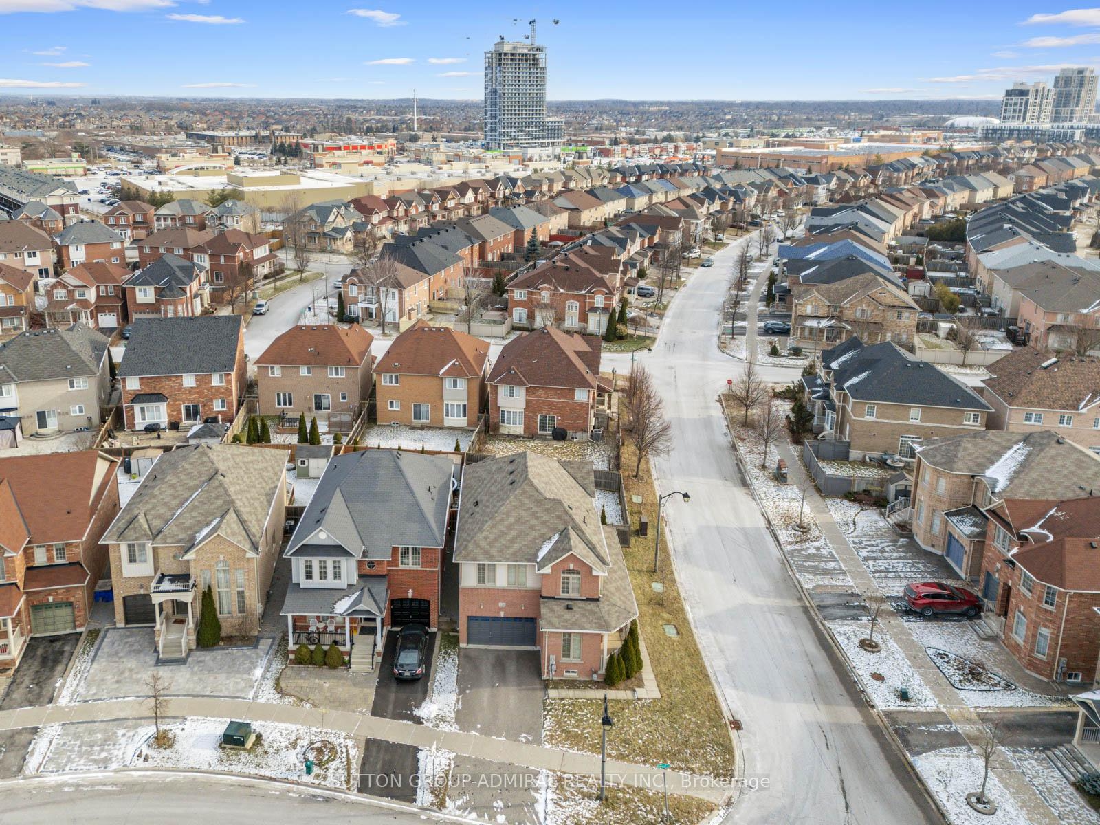Photo 25 of 124 Evershot Crescent, Markham, Wismer — HOMEH