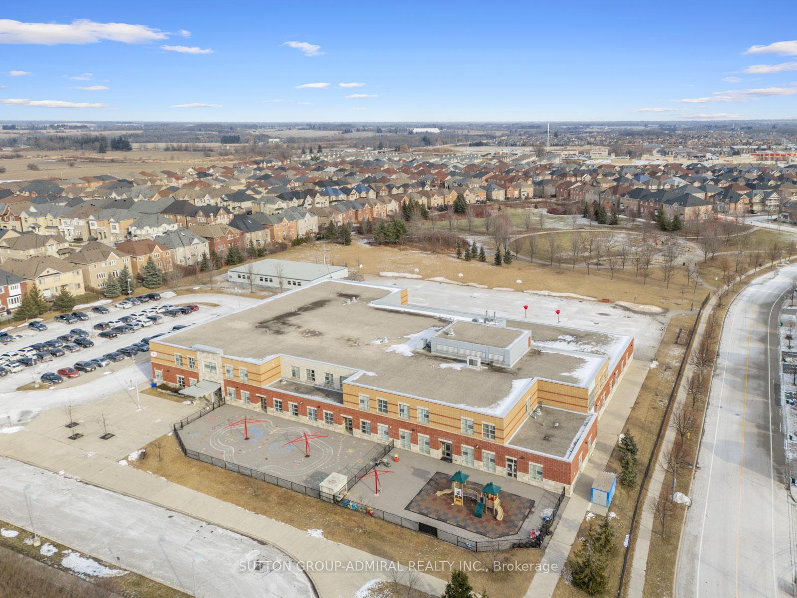 Photo 27 of 124 Evershot Crescent, Markham, Wismer — HOMEH
