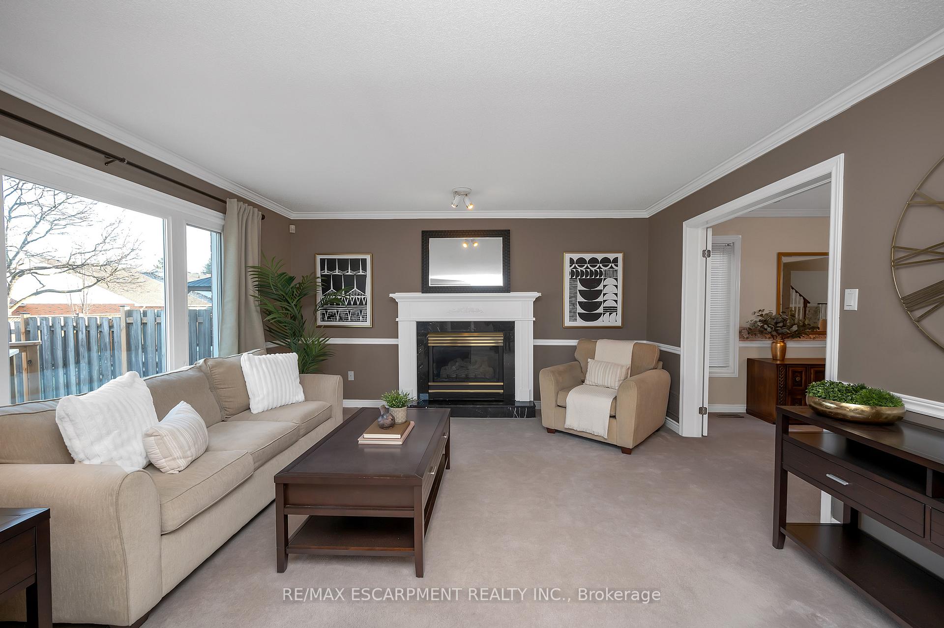 Photo 6 of 75 Banbury Drive, Hamilton, Meadowlands — HOMEH