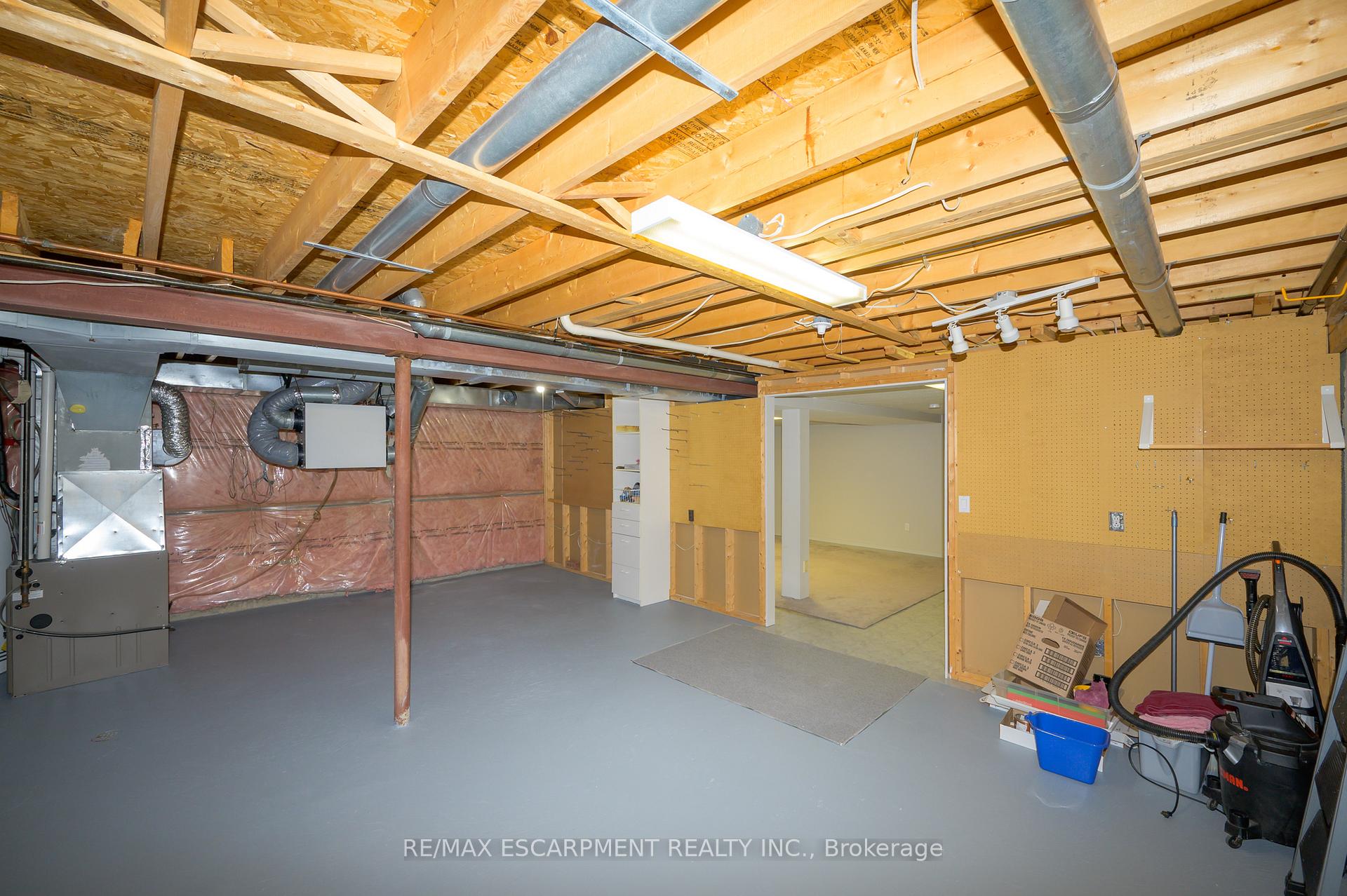 Photo 26 of 75 Banbury Drive, Hamilton, Meadowlands — HOMEH