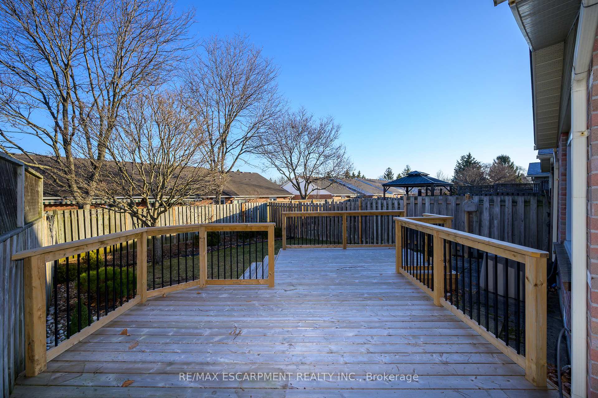 Photo 34 of 75 Banbury Drive, Hamilton, Meadowlands — HOMEH