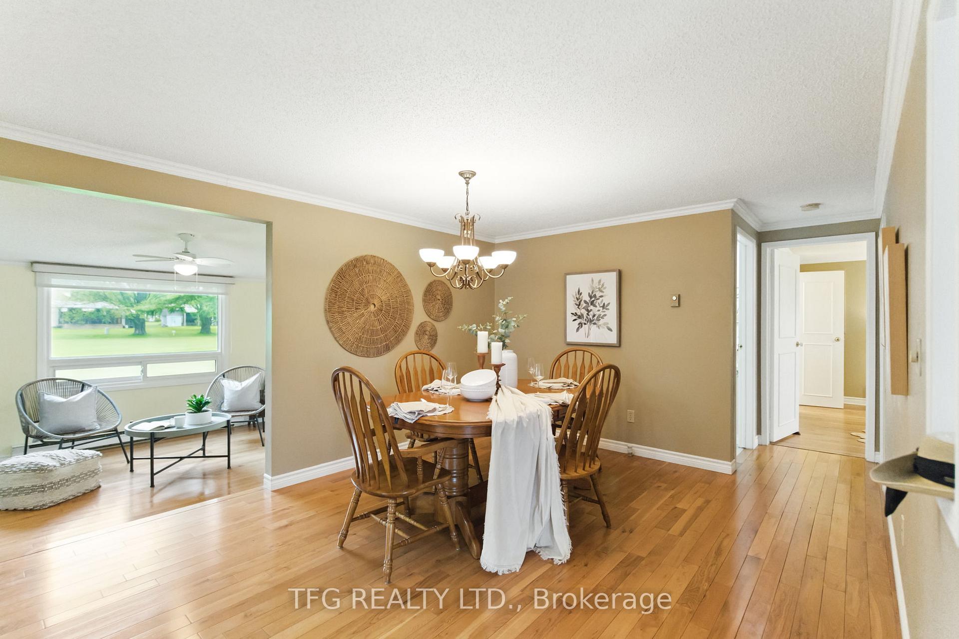 Photo 4 of 30 The Cove Road, Clarington, Newcastle — HOMEH