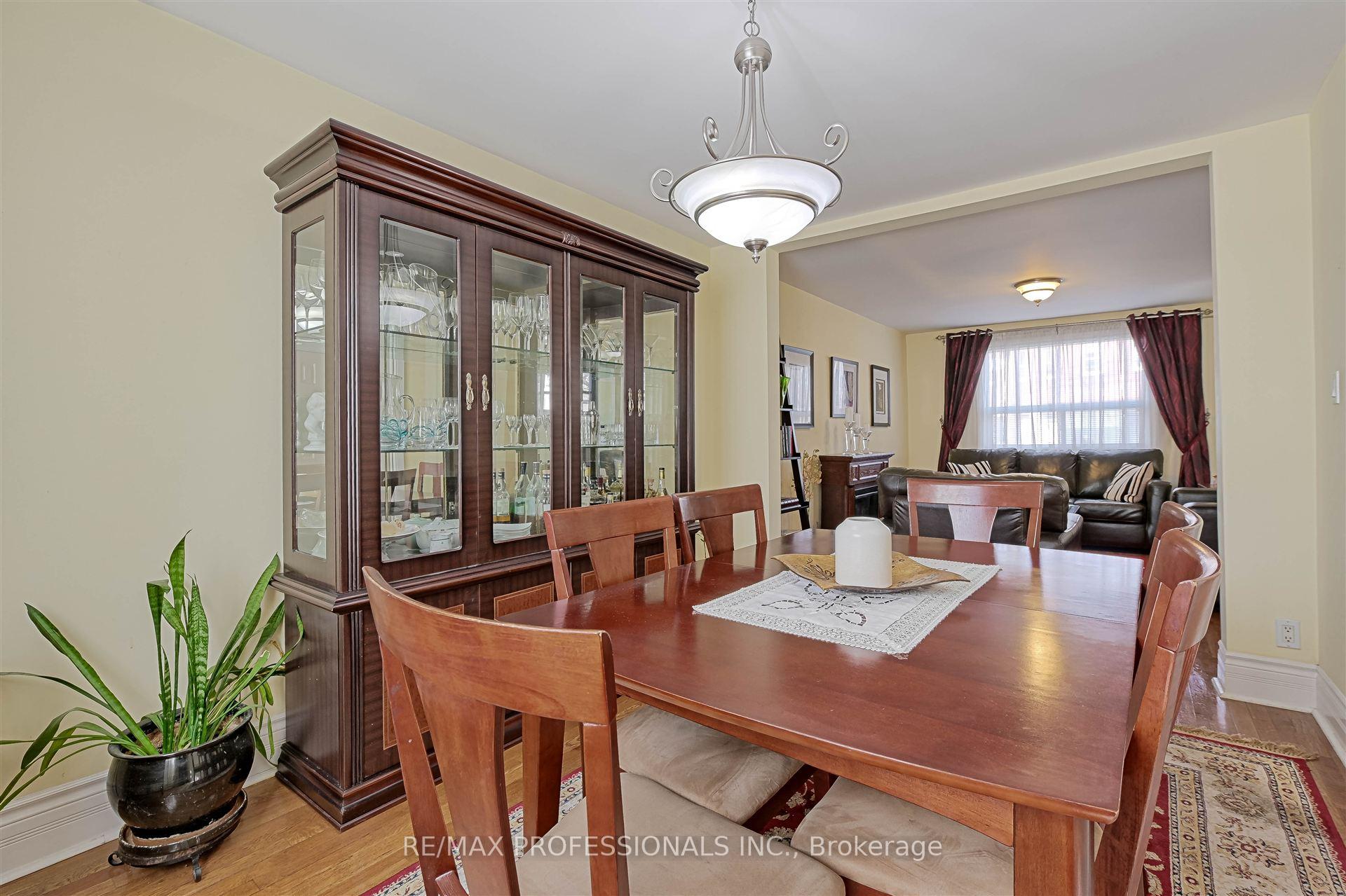 Photo 5 of 410 Vaughan Road, Toronto, Humewood-Cedarvale — HOMEH