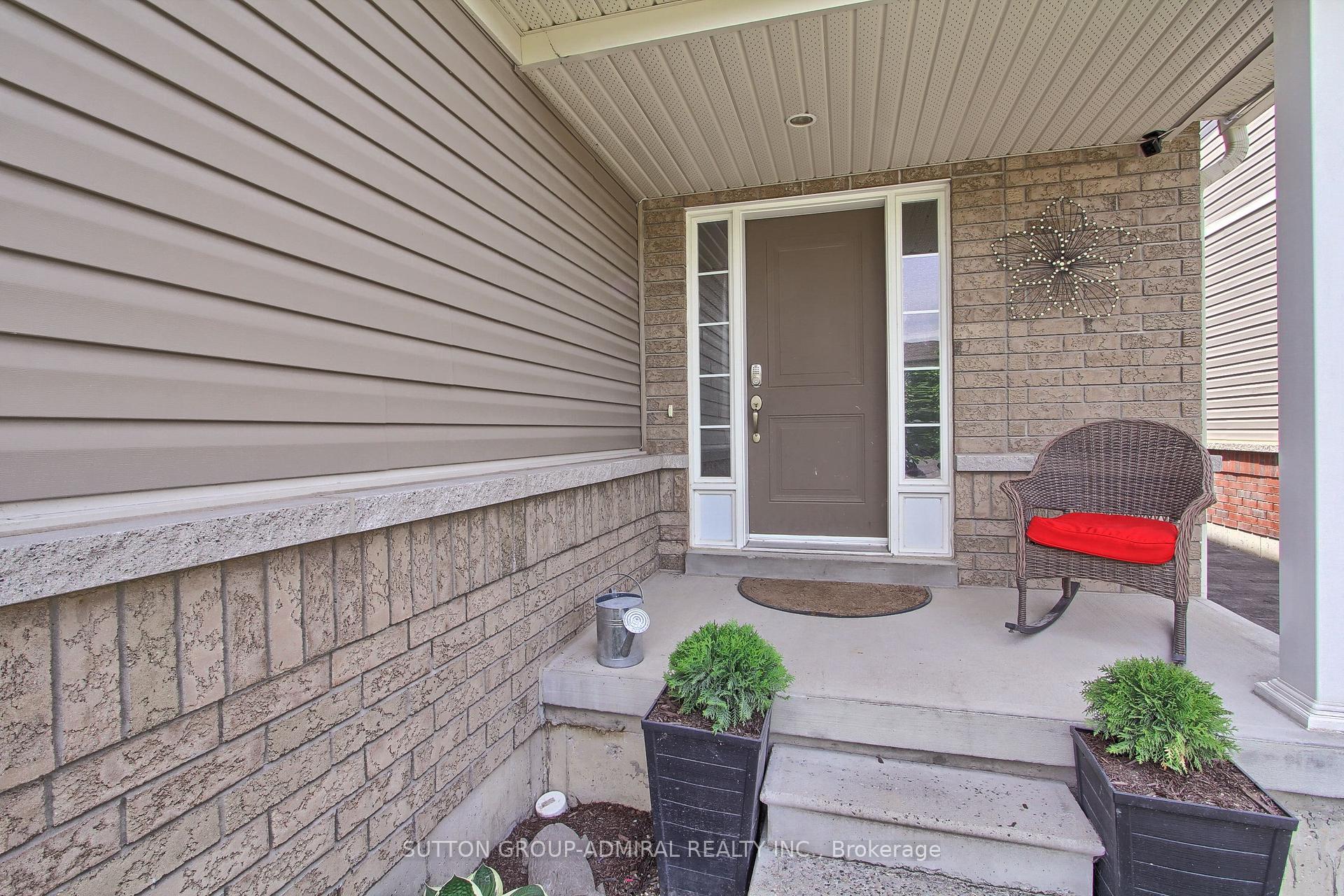 Photo 28 of 34 Milne Street, New Tecumseth, Alliston — HOMEH