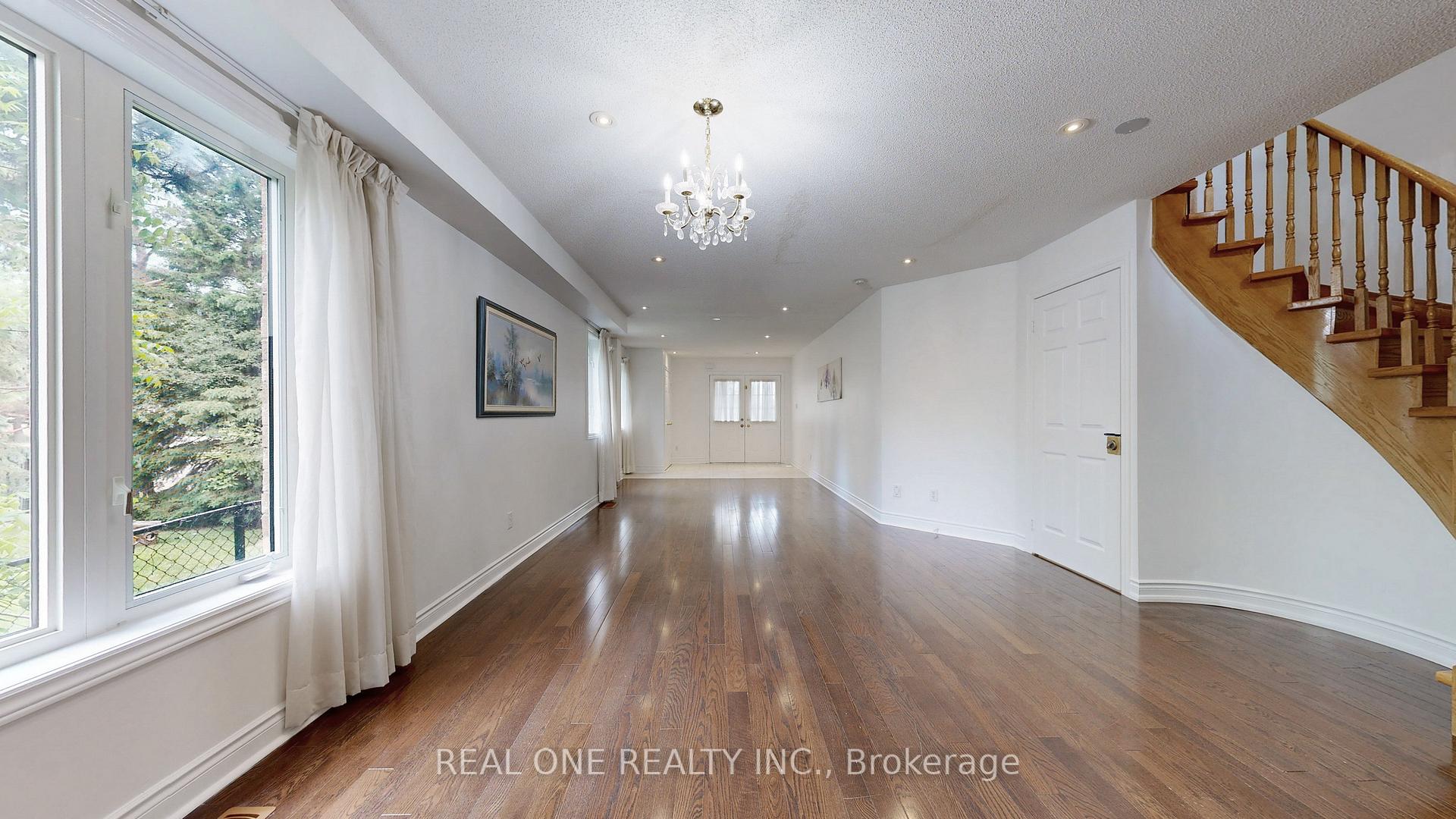 Photo 14 of 191 Helen Avenue, Markham, Village Green-South Unionville — HOMEH