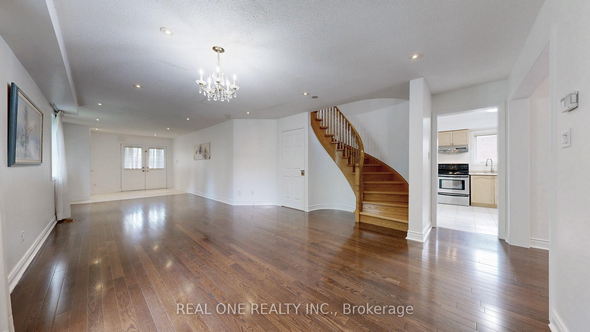 Photo 6 of 191 Helen Avenue, Markham, Village Green-South Unionville — HOMEH