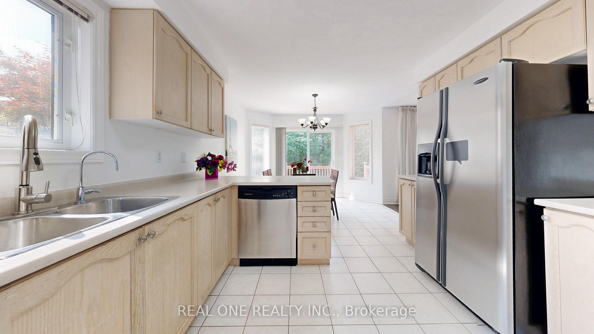 Photo 11 of 191 Helen Avenue, Markham, Village Green-South Unionville — HOMEH