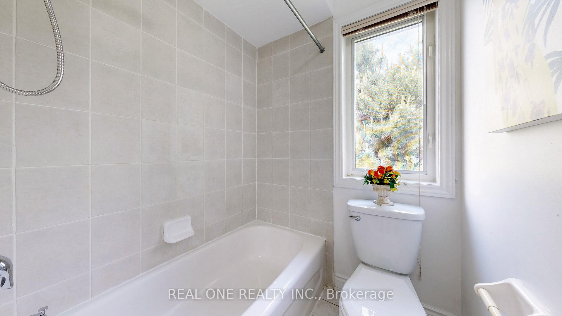 Photo 30 of 191 Helen Avenue, Markham, Village Green-South Unionville — HOMEH