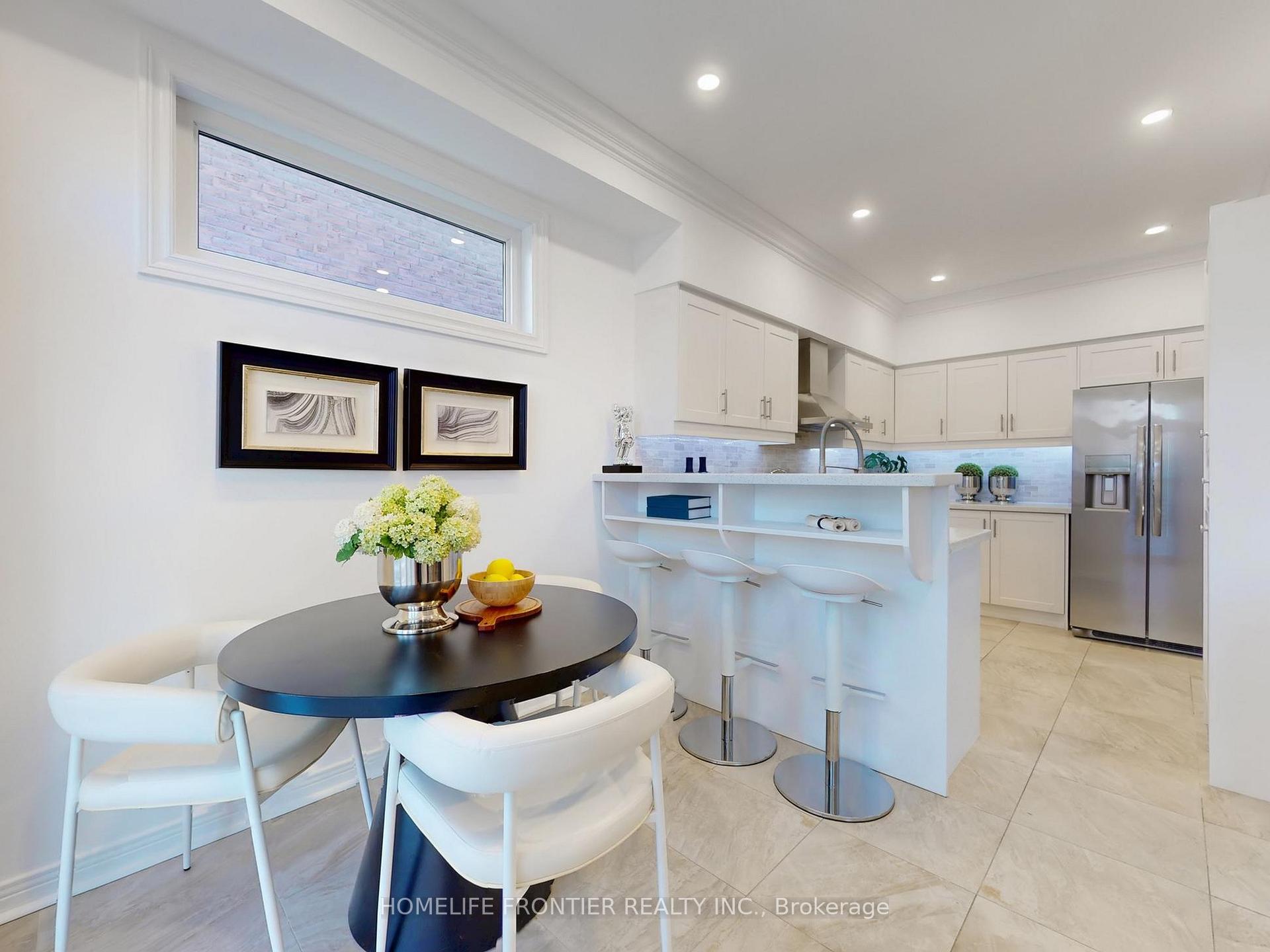 Photo 24 of 37 Dynasty Drive, Markham, Milliken Mills East — HOMEH