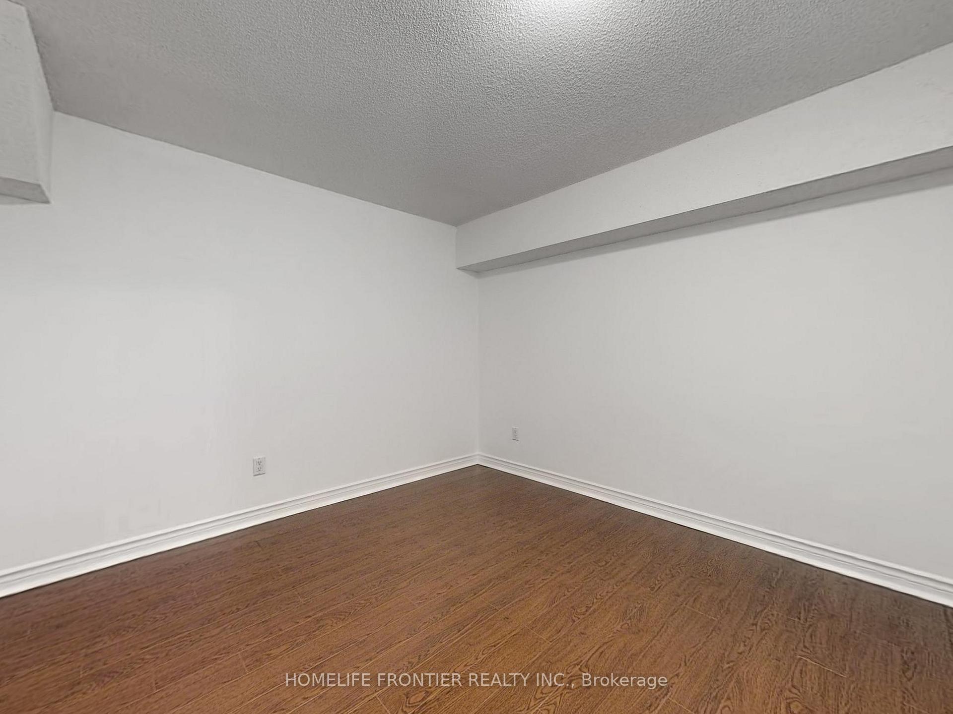 Photo 13 of 37 Dynasty Drive, Markham, Milliken Mills East — HOMEH