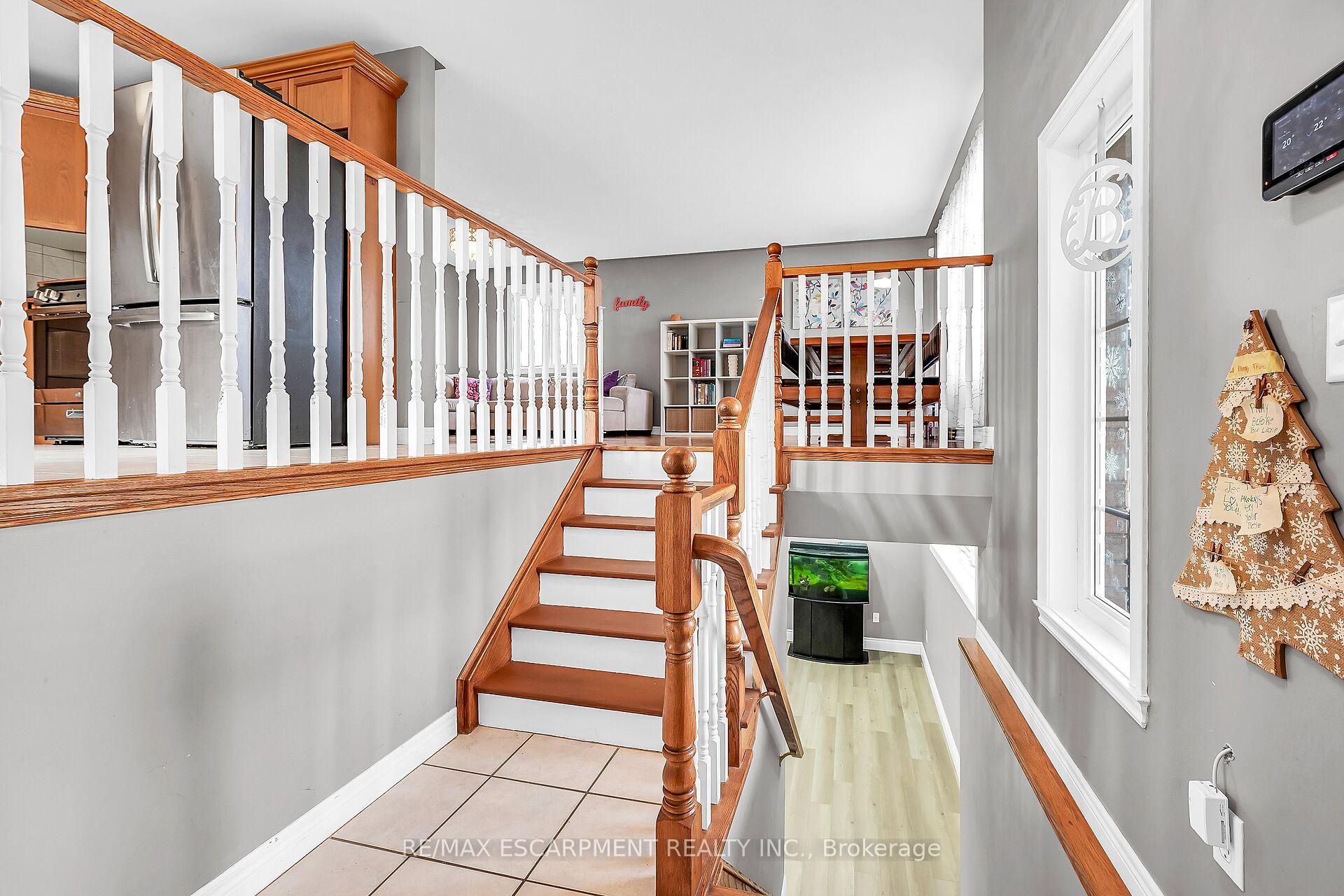 Photo 15 of 5 Donna Drive, Haldimand — HOMEH