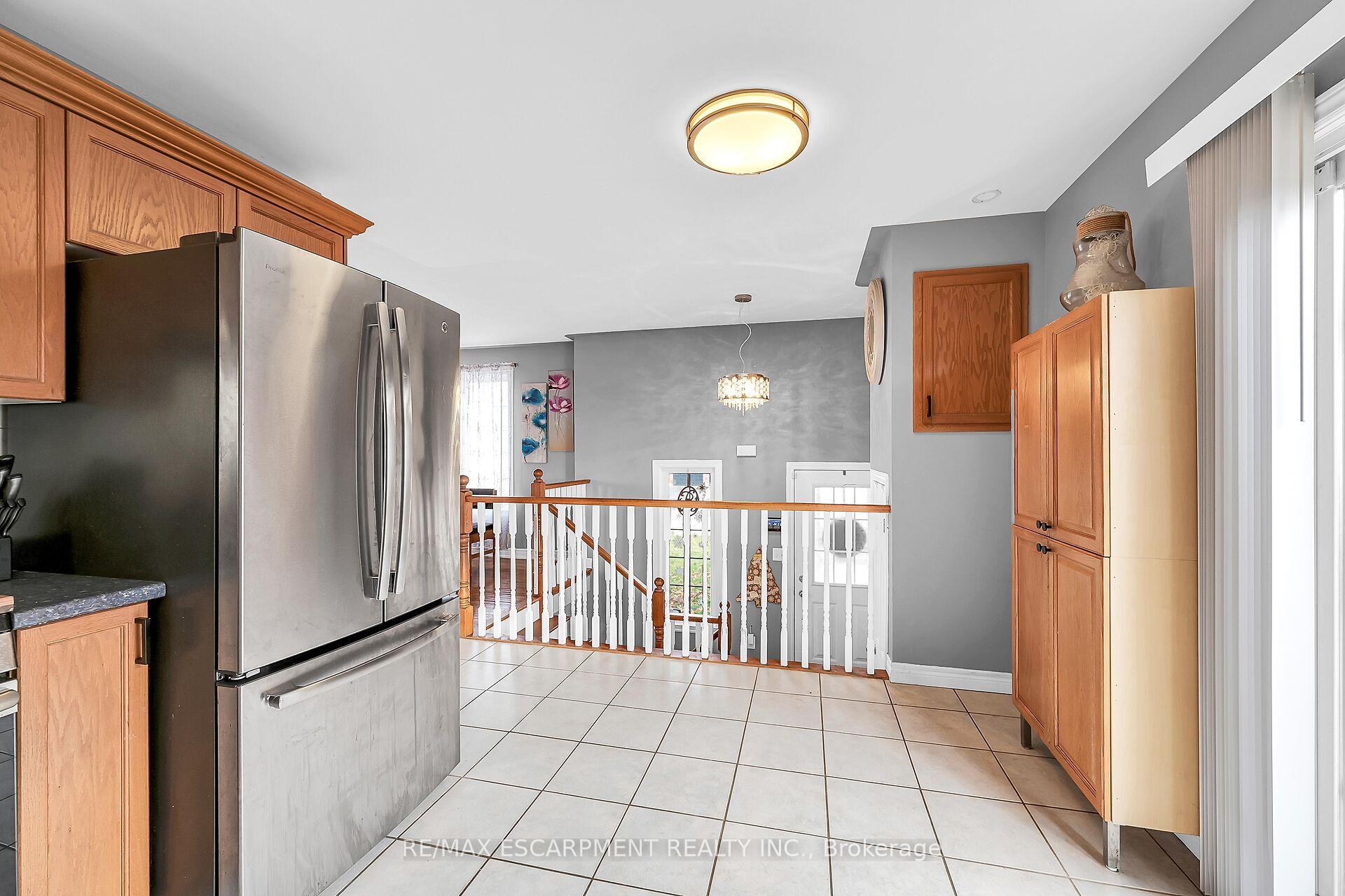 Photo 11 of 5 Donna Drive, Haldimand — HOMEH