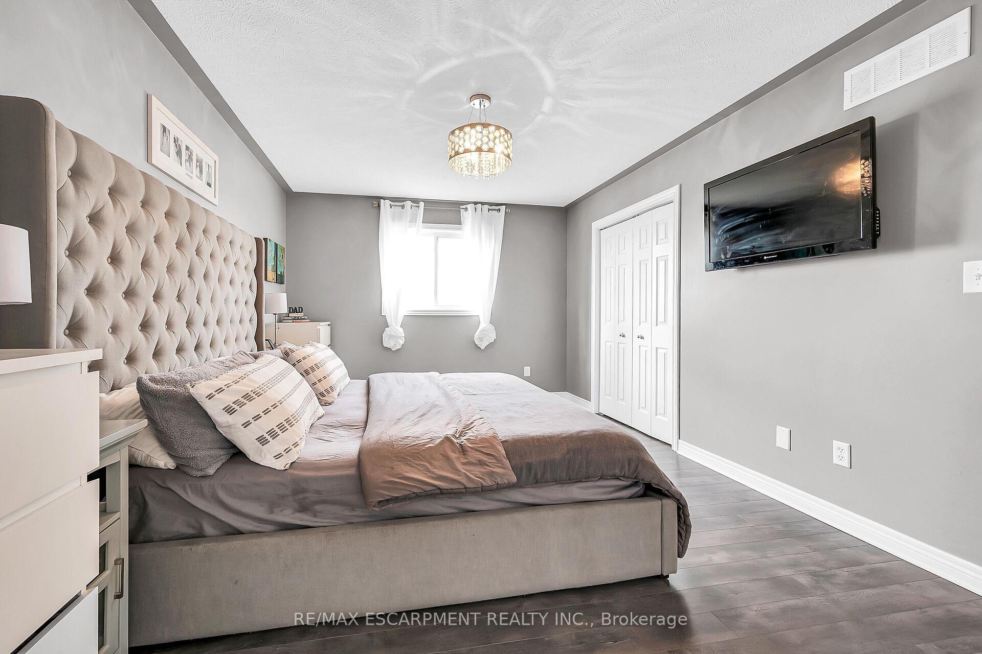 Photo 14 of 5 Donna Drive, Haldimand — HOMEH