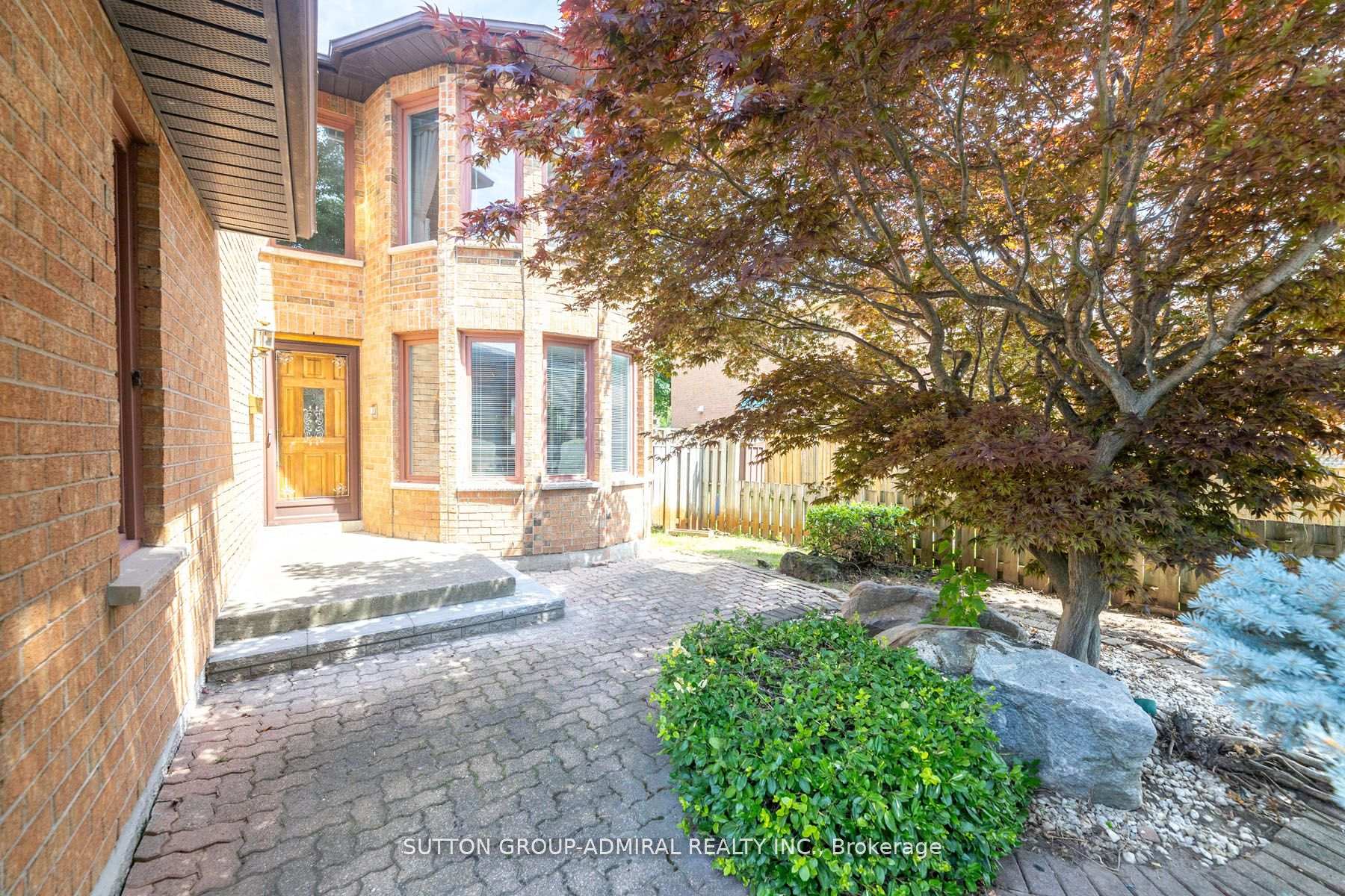 Photo 7 of 66 Congress Court, Markham, Aileen-Willowbrook — HOMEH