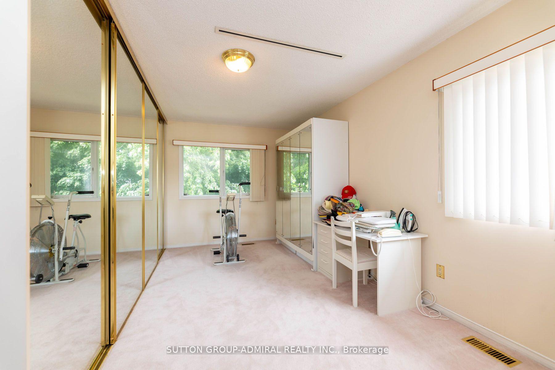 Photo 6 of 66 Congress Court, Markham, Aileen-Willowbrook — HOMEH