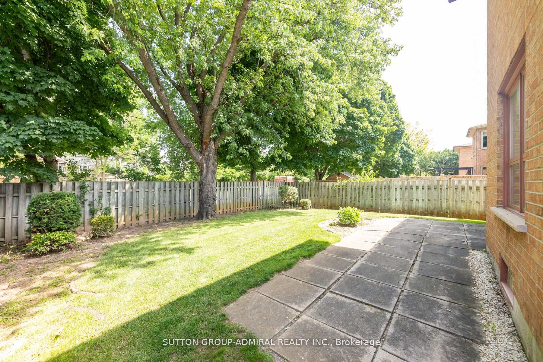 Photo 40 of 66 Congress Court, Markham, Aileen-Willowbrook — HOMEH