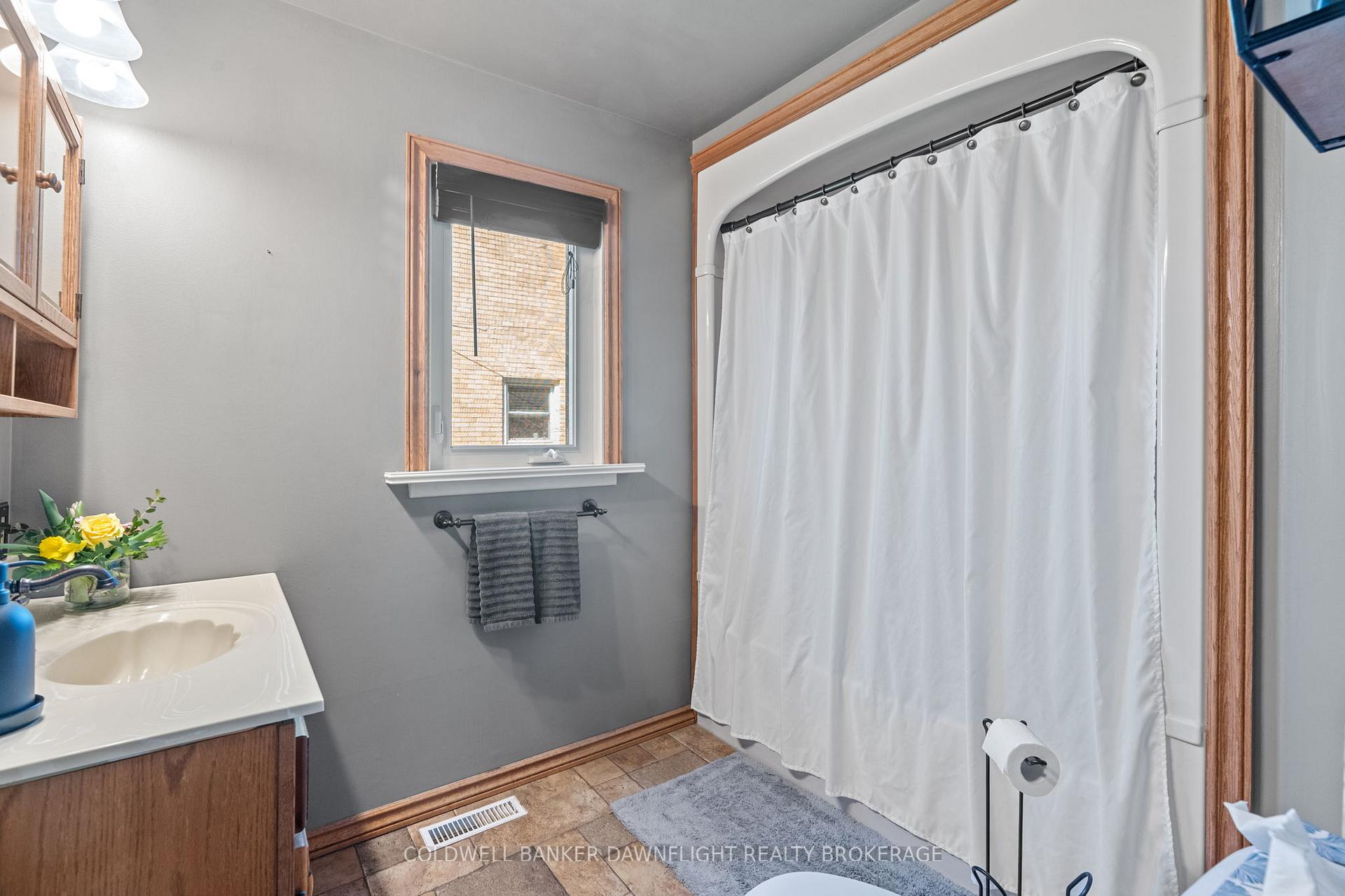 Photo 17 of 109 William Street, South Huron, Exeter — HOMEH